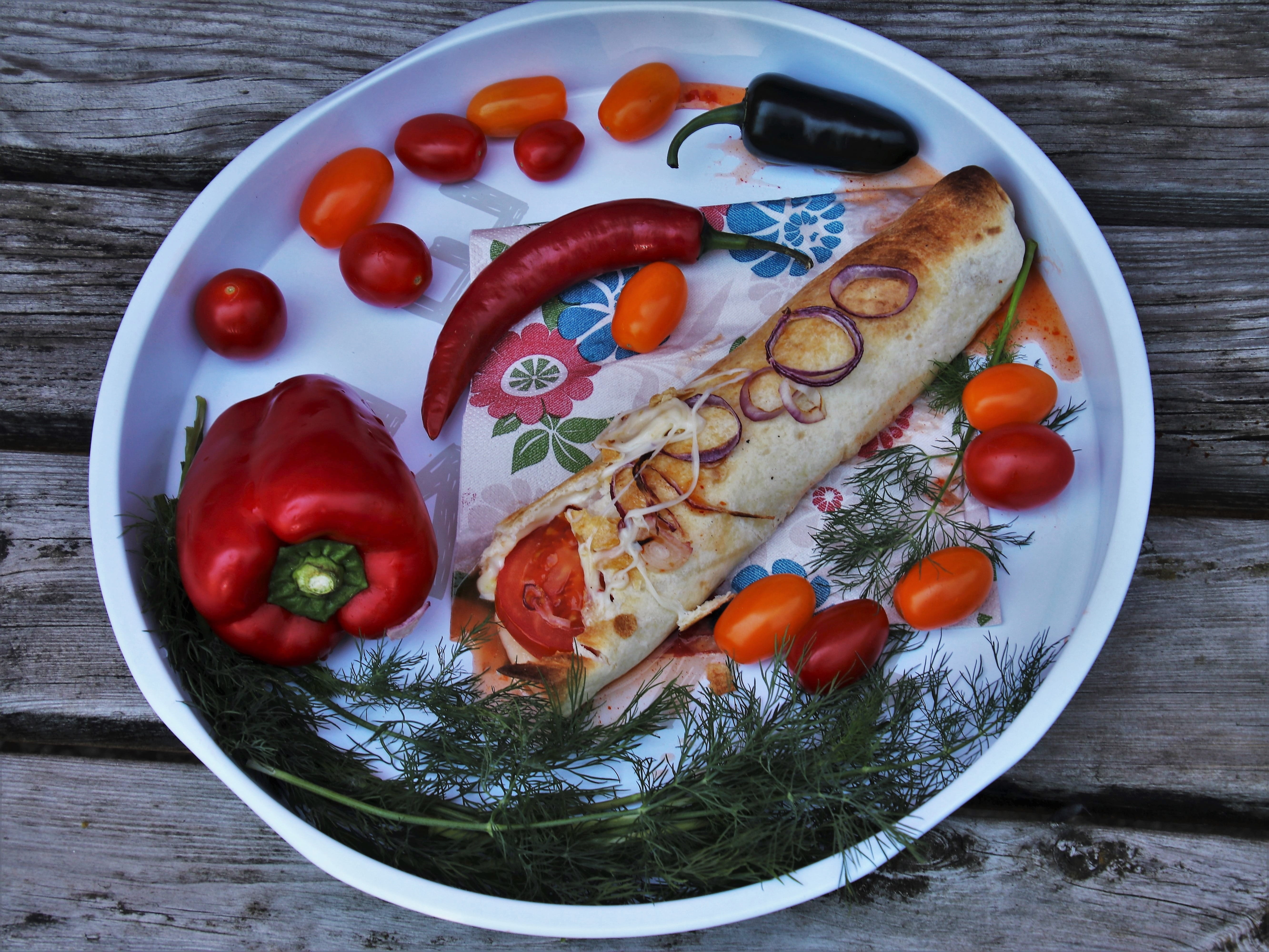 directly above, cooking, raw food, still life, vegetable, spicy, cherry tomato, indoors, dill, wellbeing, paprika, 5K, fruit, pepperoni, tomato, eating, HD Wallpaper