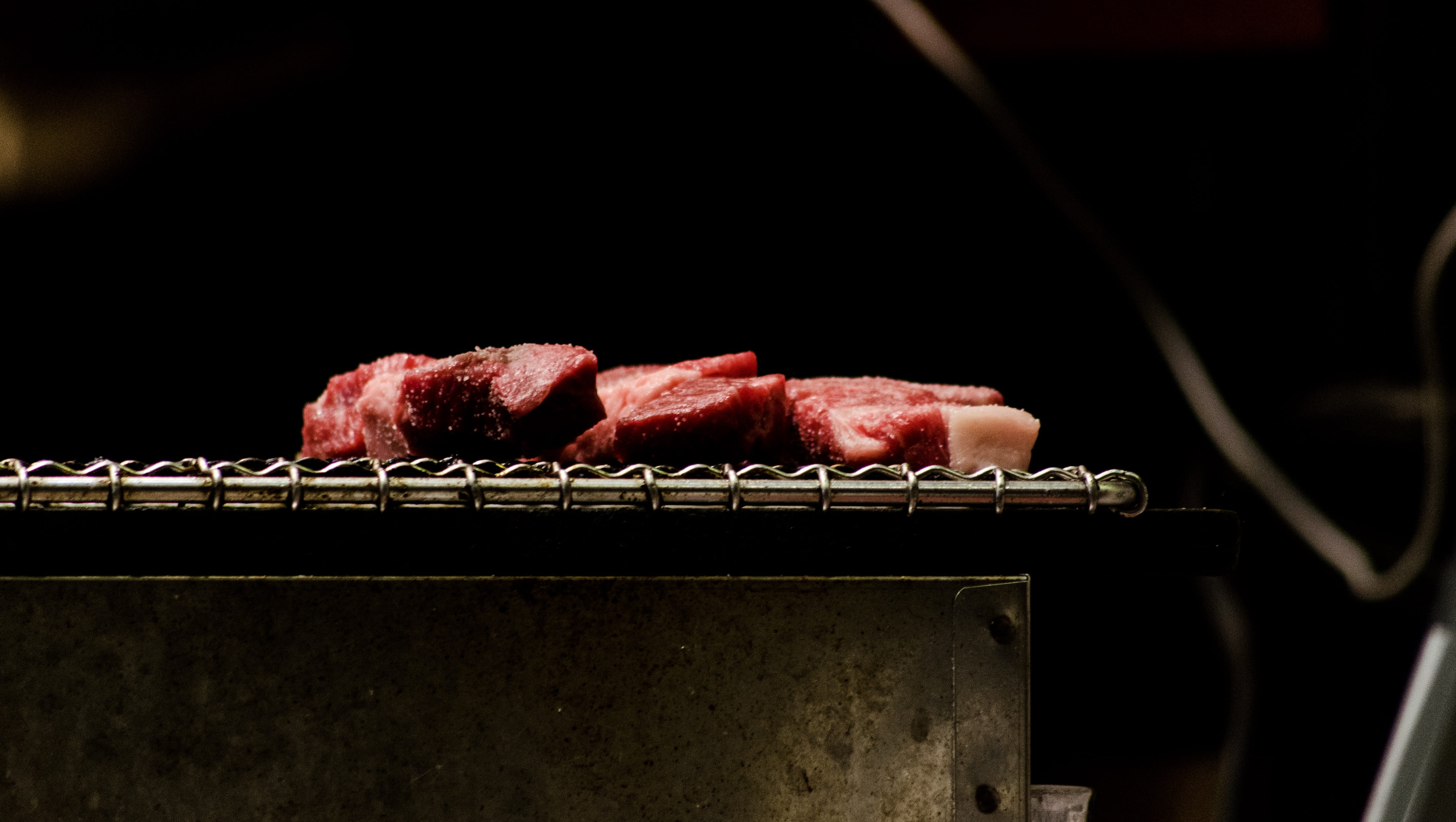 grilled, tray, 4K, healthy eating, bbq, oven, barbecue, nachos, appliance, red, black background, burner, fondue, culinary, night, stove, close-up, dinner, HD Wallpaper
