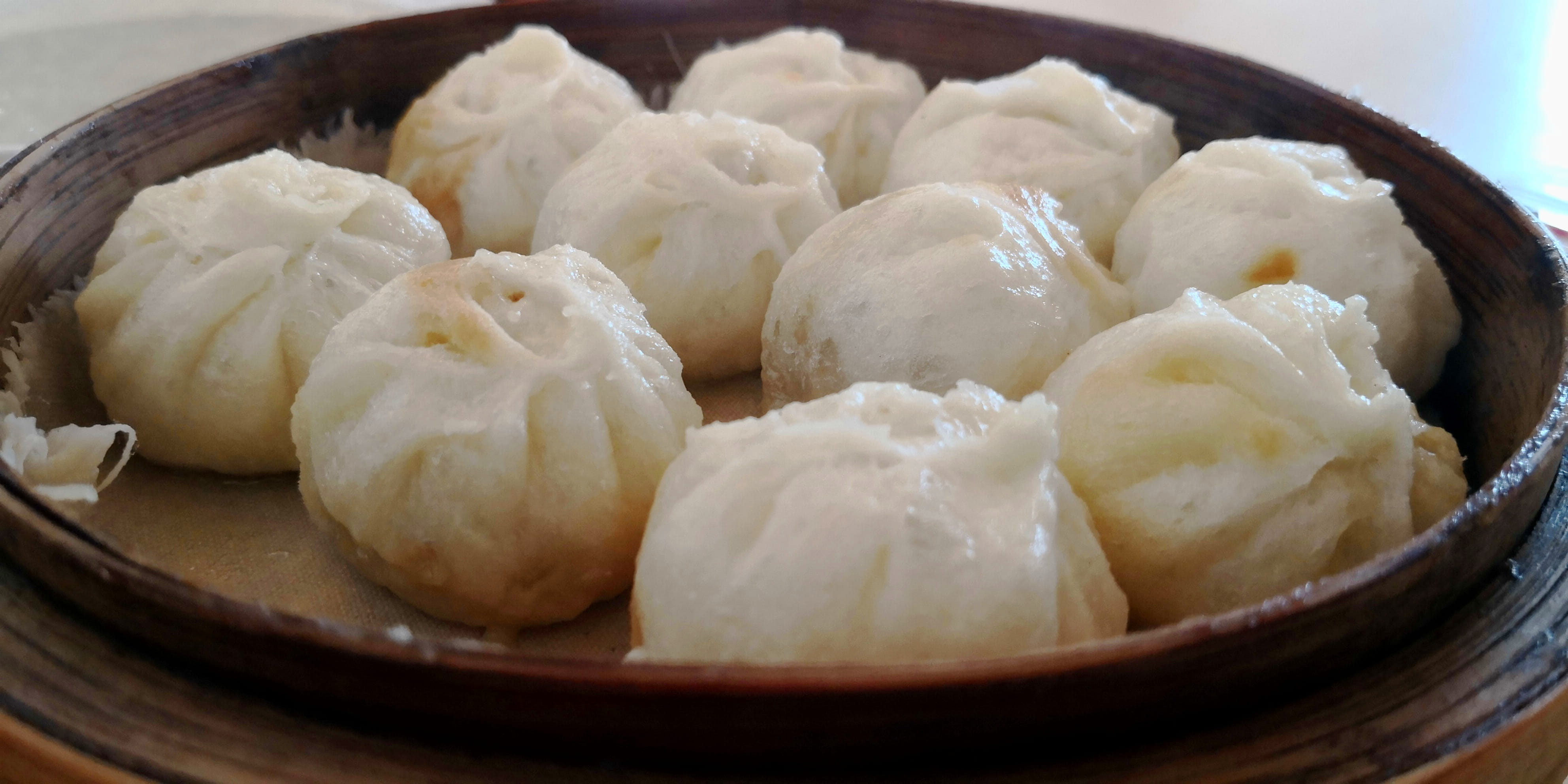 dim sum, 4K, crockery, bowl, healthy eating, close-up, chinese dumpling, wellbeing, basket, xishuangbanna, snack, food, indoors, place mat, asian food, HD Wallpaper