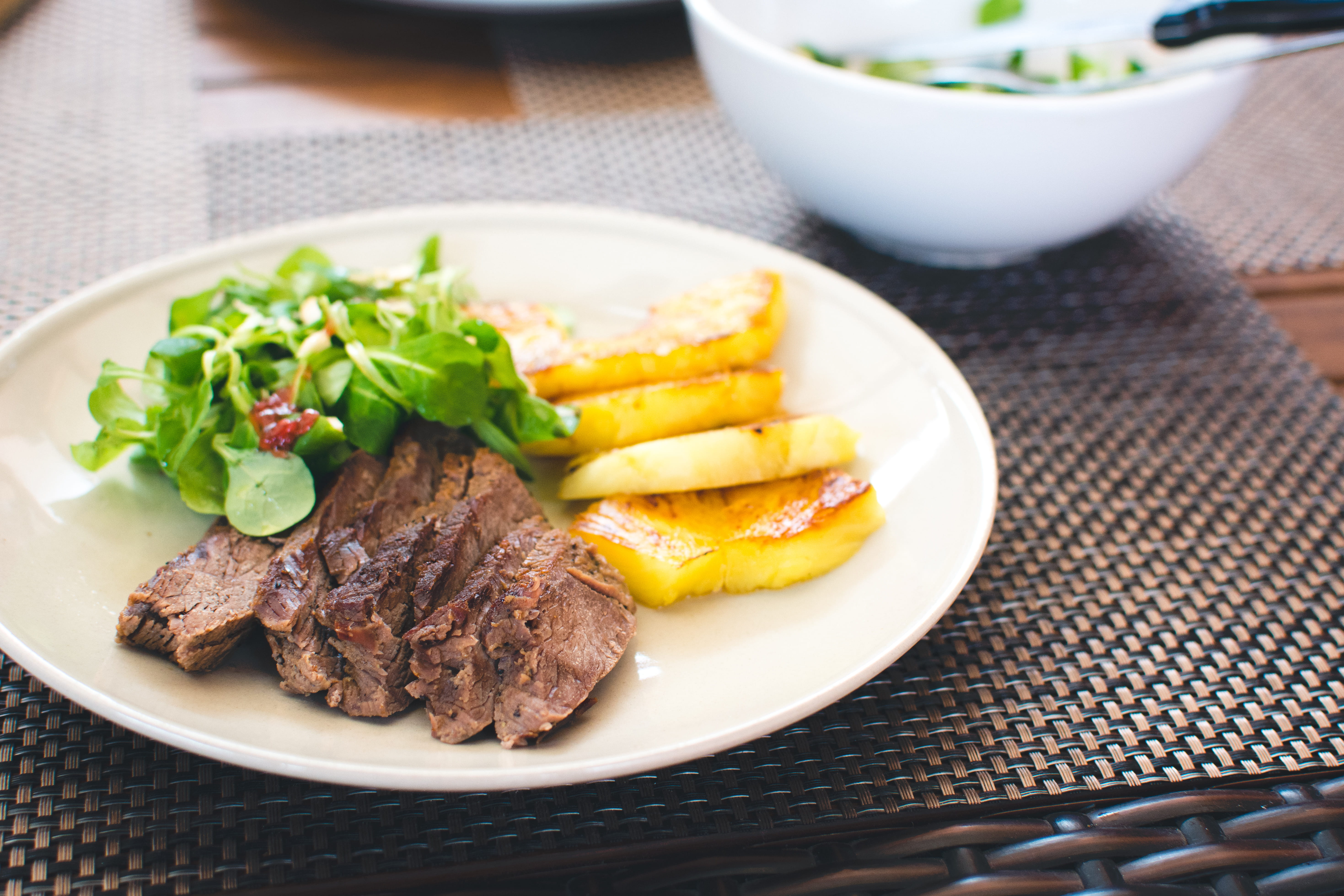 freshness, salad, paleo, no People, healthy eating, Roastbeef, serving size, bowl, vegetable, greens, food And Drink, healthy, ready-to-eat, lunch, close-up, HD Wallpaper