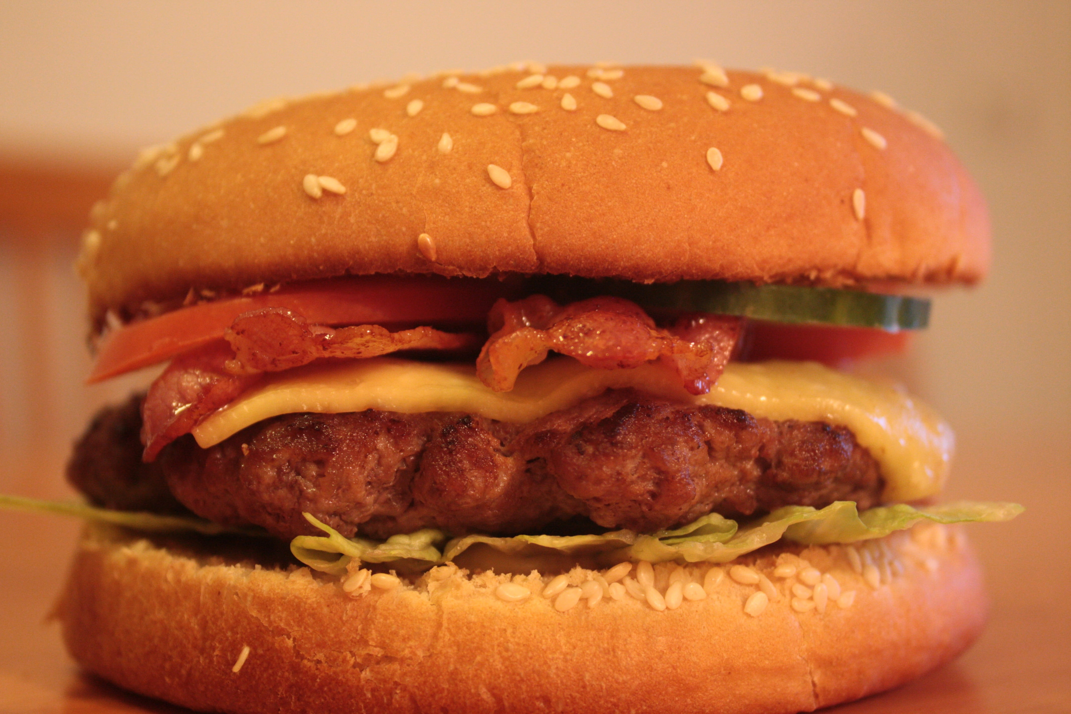 fast food, burger buns, ready-to-eat, hamburger, cucumber, burger love, street, burger, unhealthy eating, ground beef, bun, food, lettuce, beef, patty, HD Wallpaper