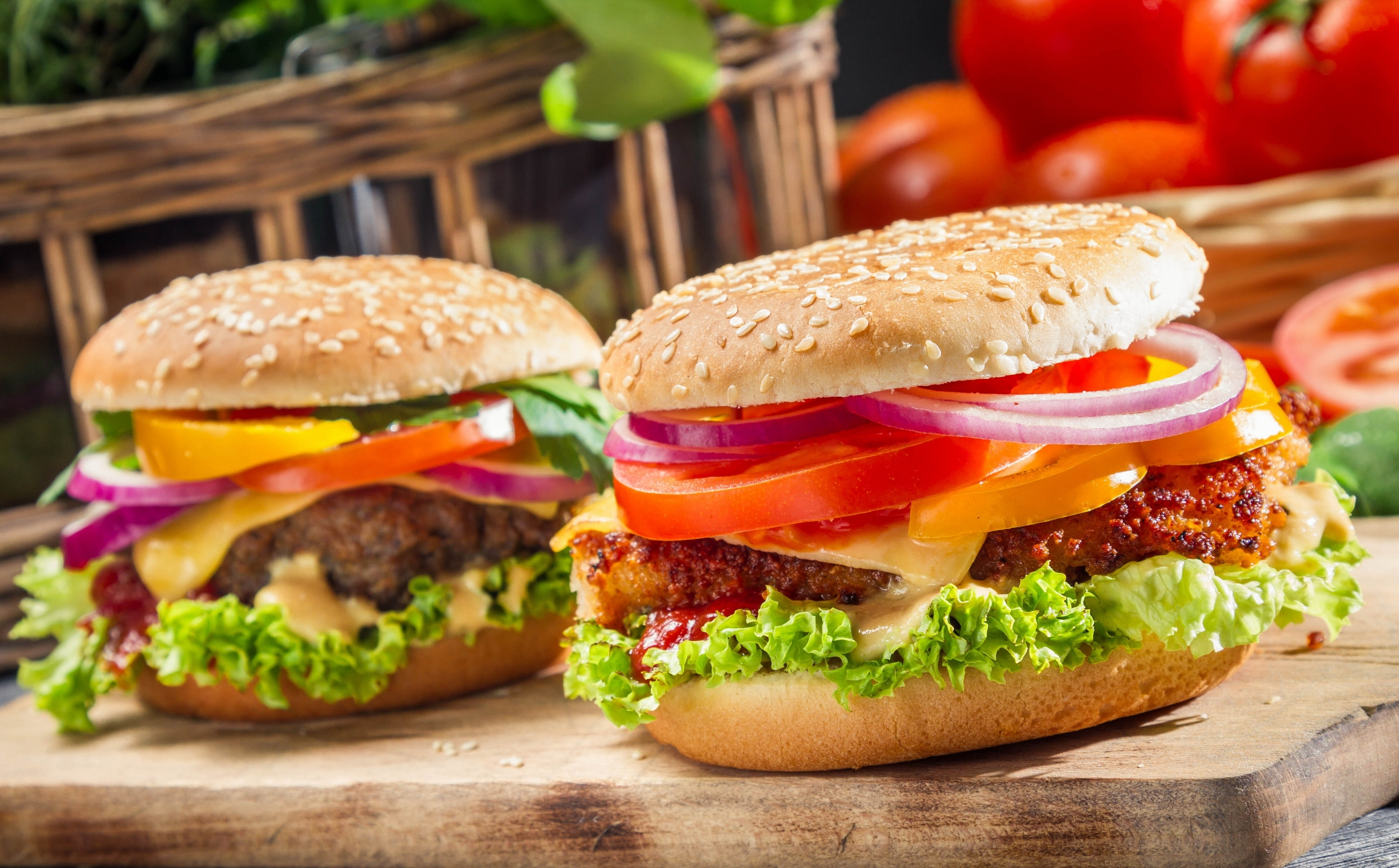 hamburger, vegetable, lettuce, unhealthy eating, 4K, tomato, meat, onion, bread, ready-to-eat, no people, sandwich, fruit, cheeseburger, food and drink, HD Wallpaper