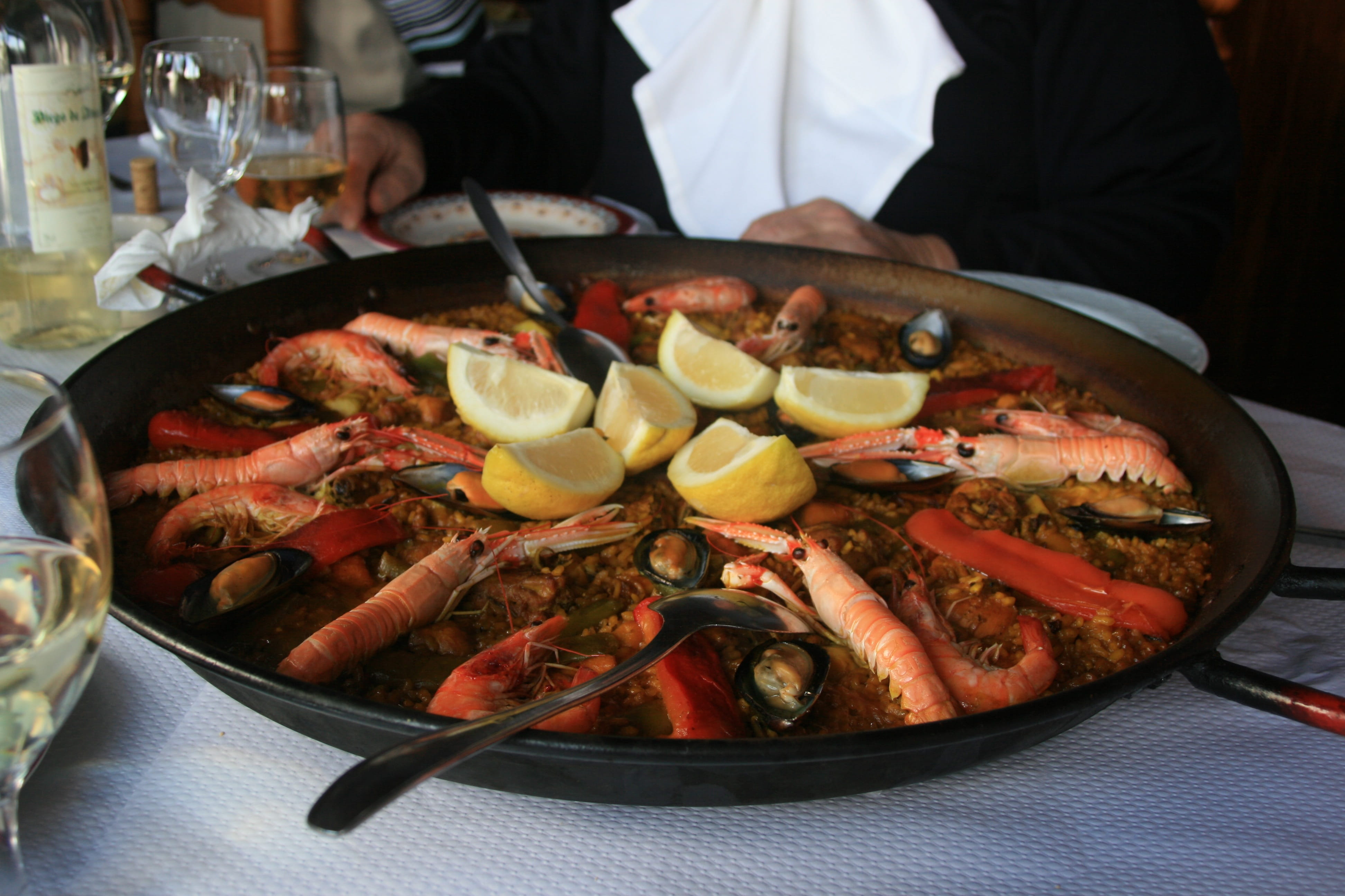 plate, paella, spain, food, seafood, freshness, close-up, glass, ready-to-eat, one person, eat, midsection, fry up, holding, enjoy, human body part, 4K, HD Wallpaper