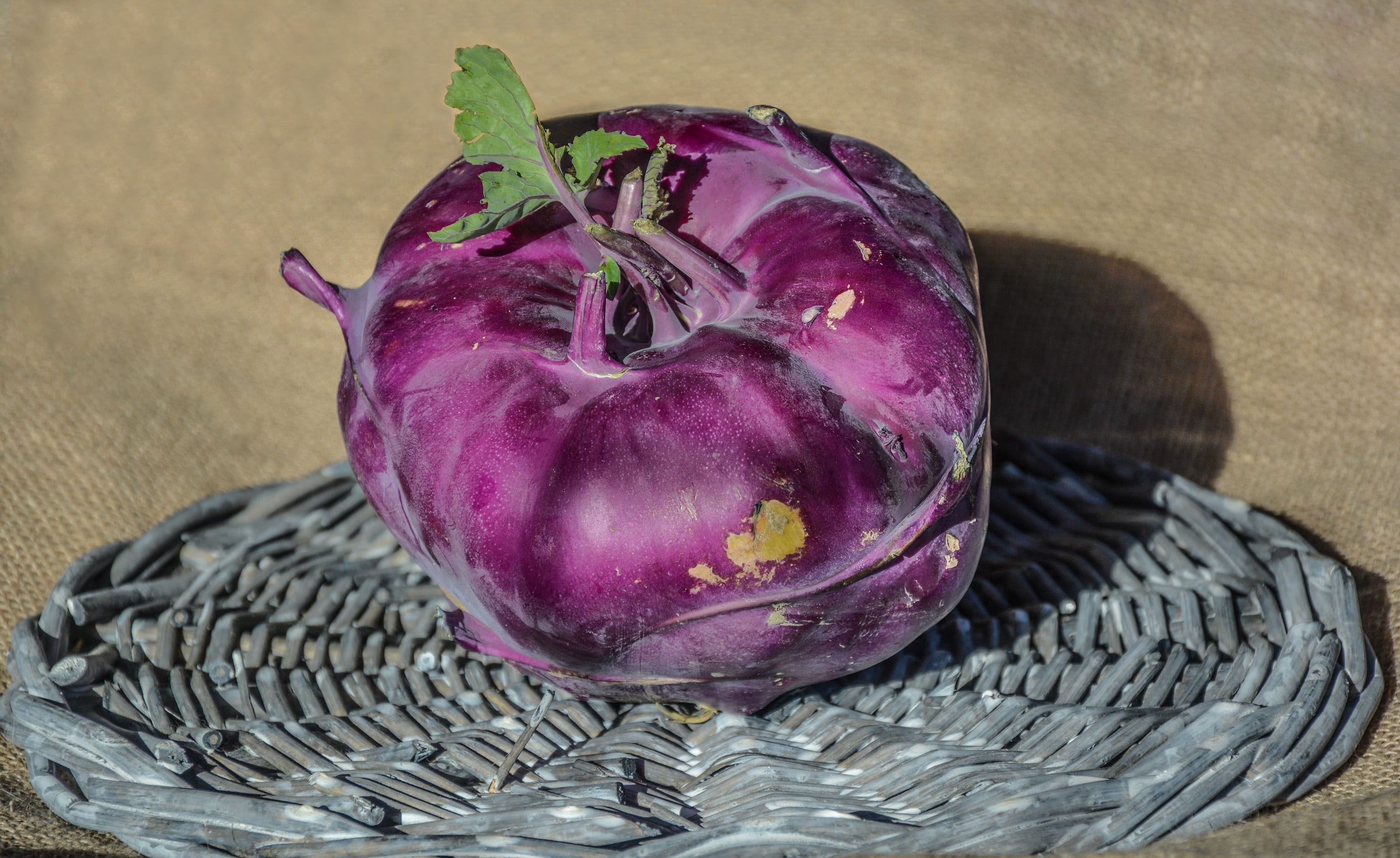 spanish onion, cabbage, vegan, vegetable, food, 2K, purple, plant part, organic, ingredient, leaf, table, vegetarian, stem, close-up, still life, wellbeing, HD Wallpaper