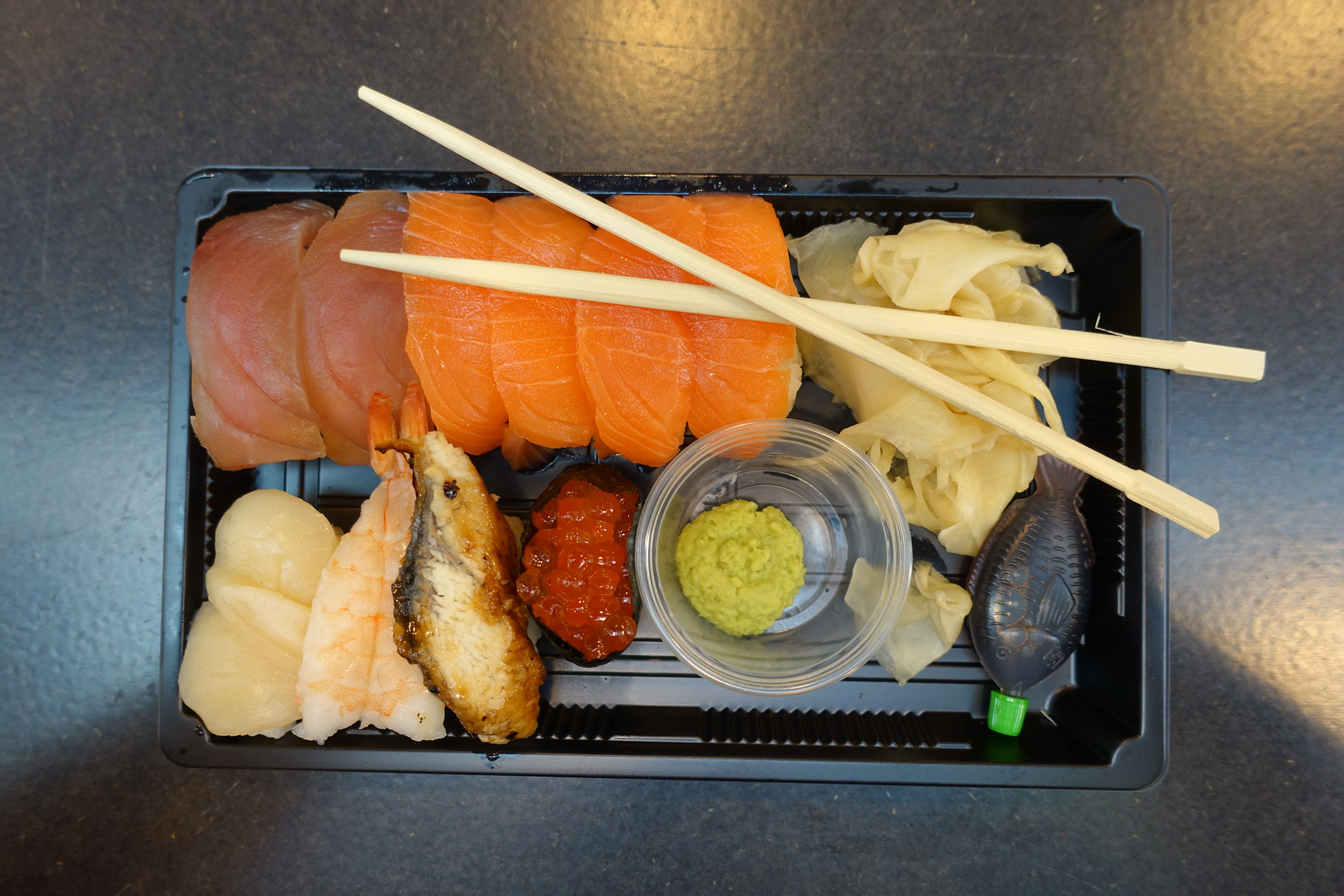 lunch, sashimi, table, sushi, close-up, directly above, food and drink, no people, food, freshness, seafood, serving size, dinner, healthy eating, japanese food, HD Wallpaper