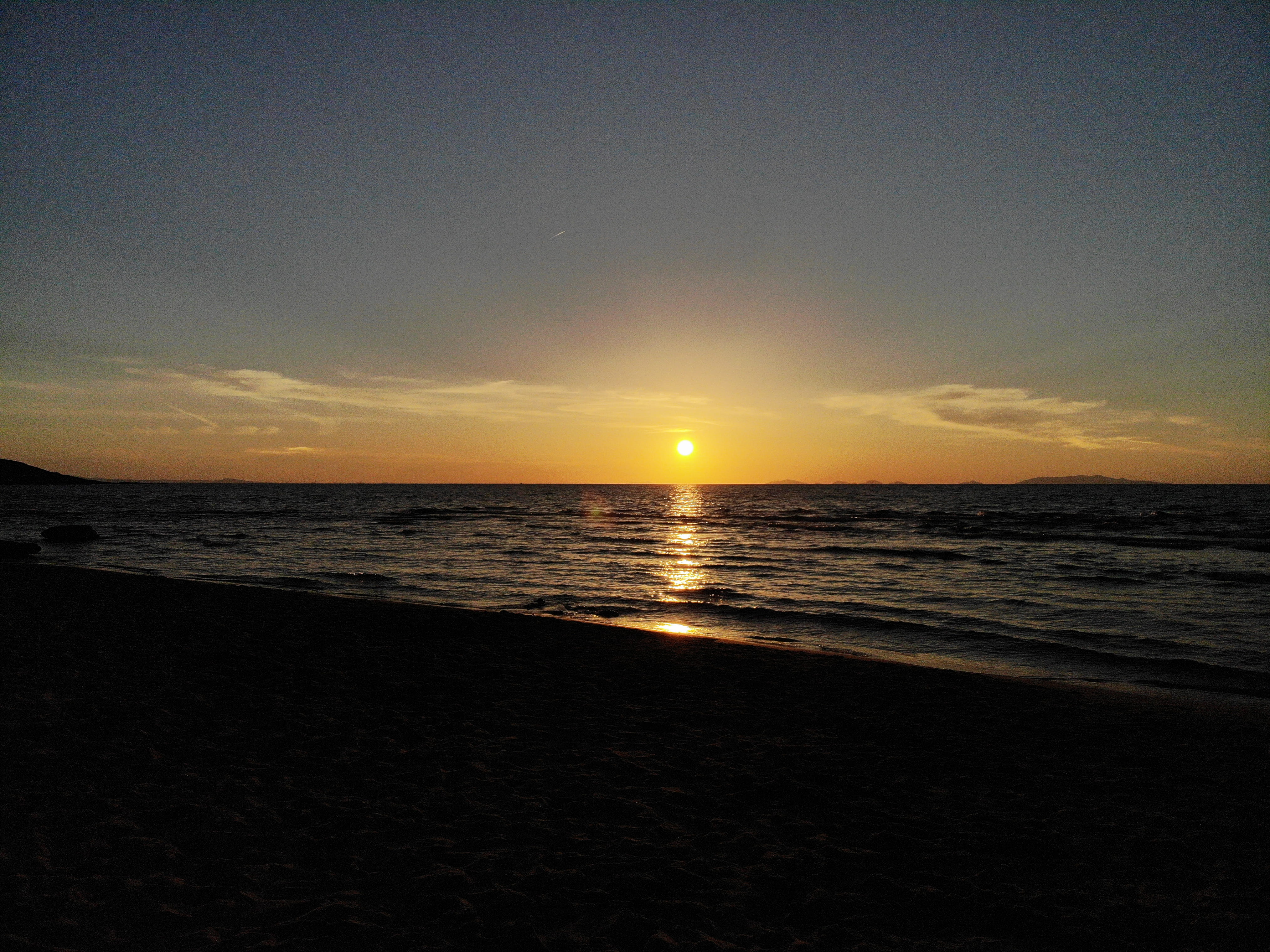 land, outdoors, scenics - nature, blu, wave, tranquility, horizon over water, yellow, horizon, beach, italy, reflection, via pisa, sunset, no people, cloud - sky, HD Wallpaper