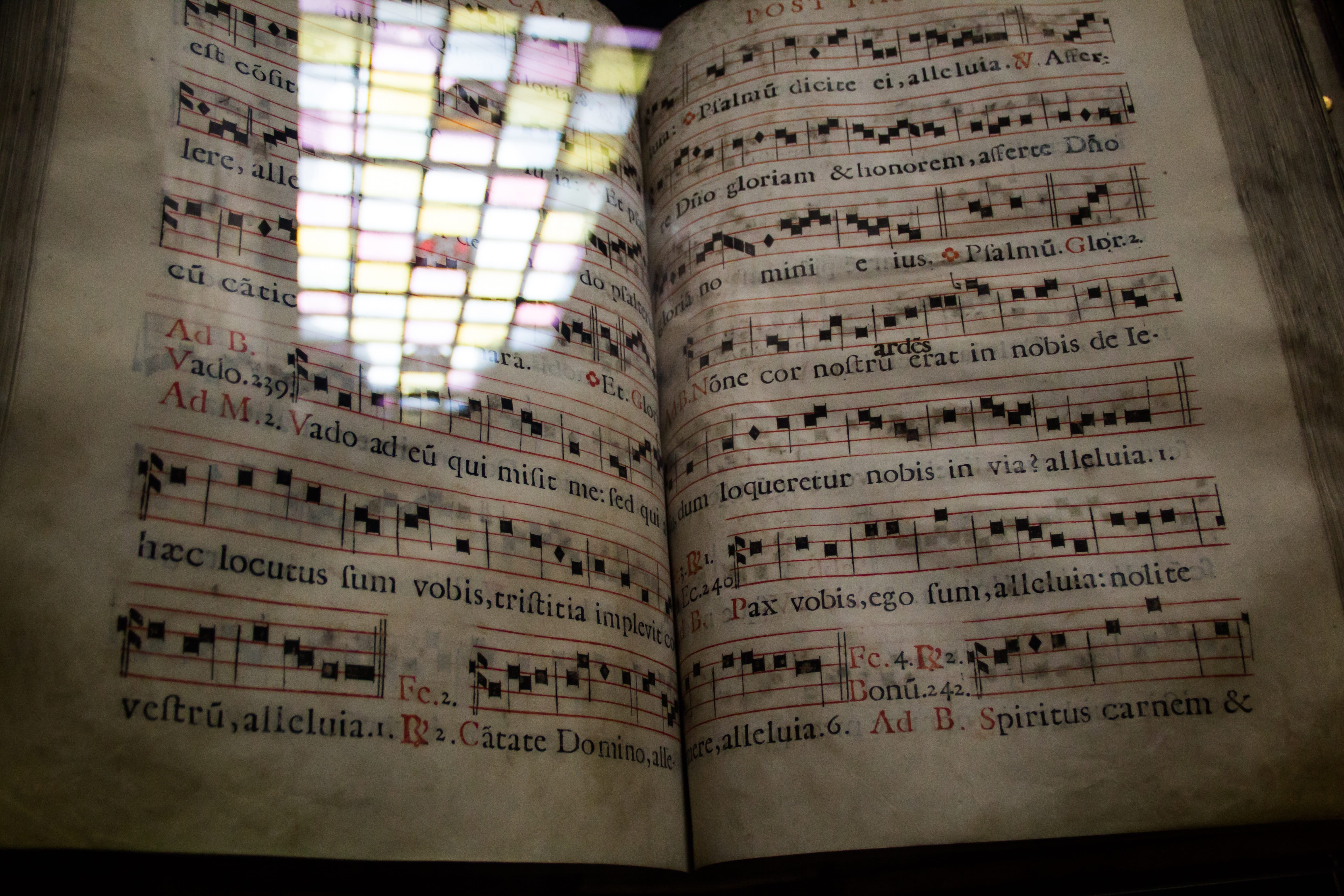 classic, church, close-up, communication, open, still life, sheet music, script, ancient times, musical note, 17th century, day, old, education, paper, HD Wallpaper