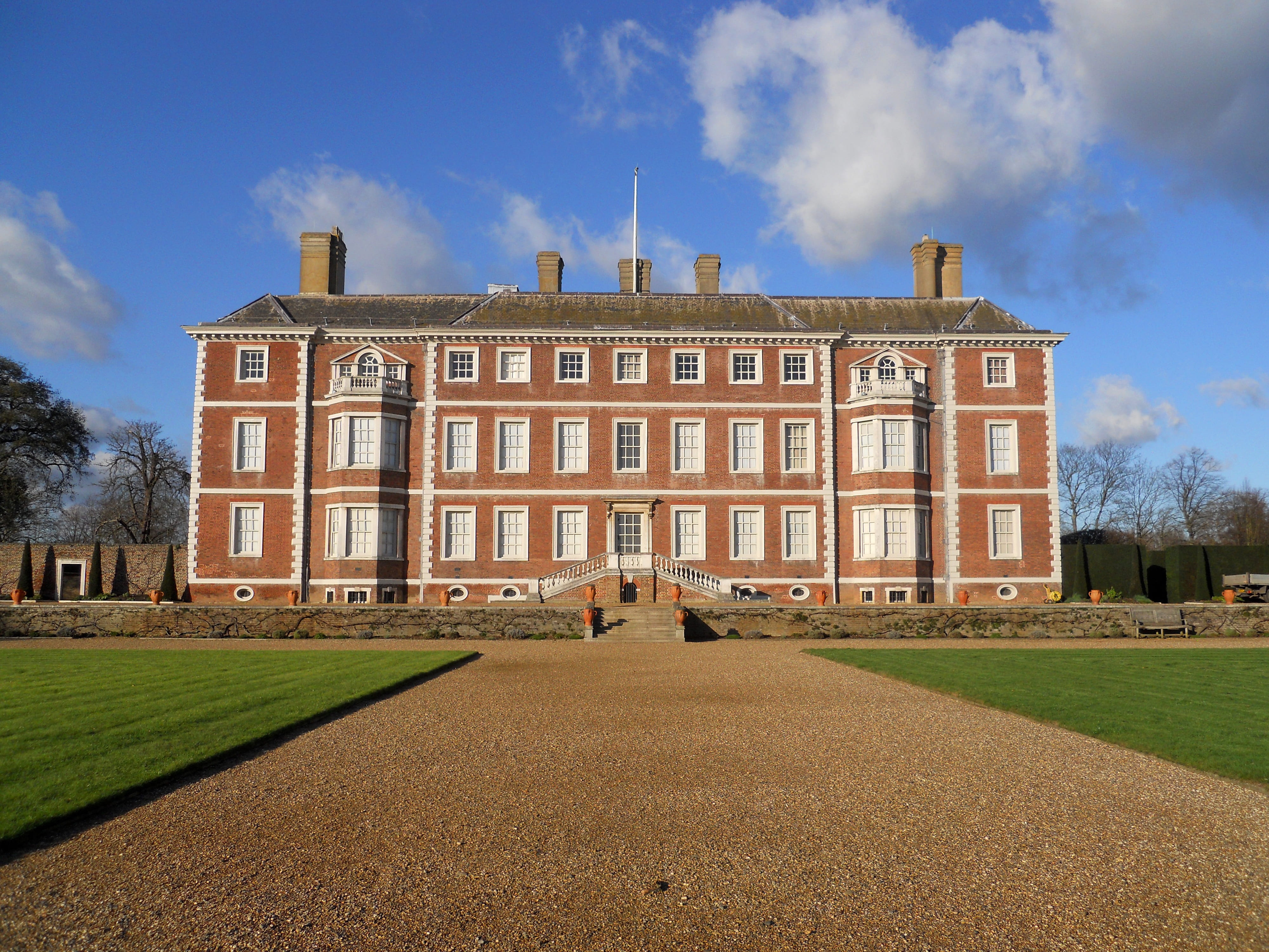 palace, luxury, lawn, national trust, plant, sky, residential district, building, nature, building exterior, mansion, no people, history, ham house, richmond, HD Wallpaper