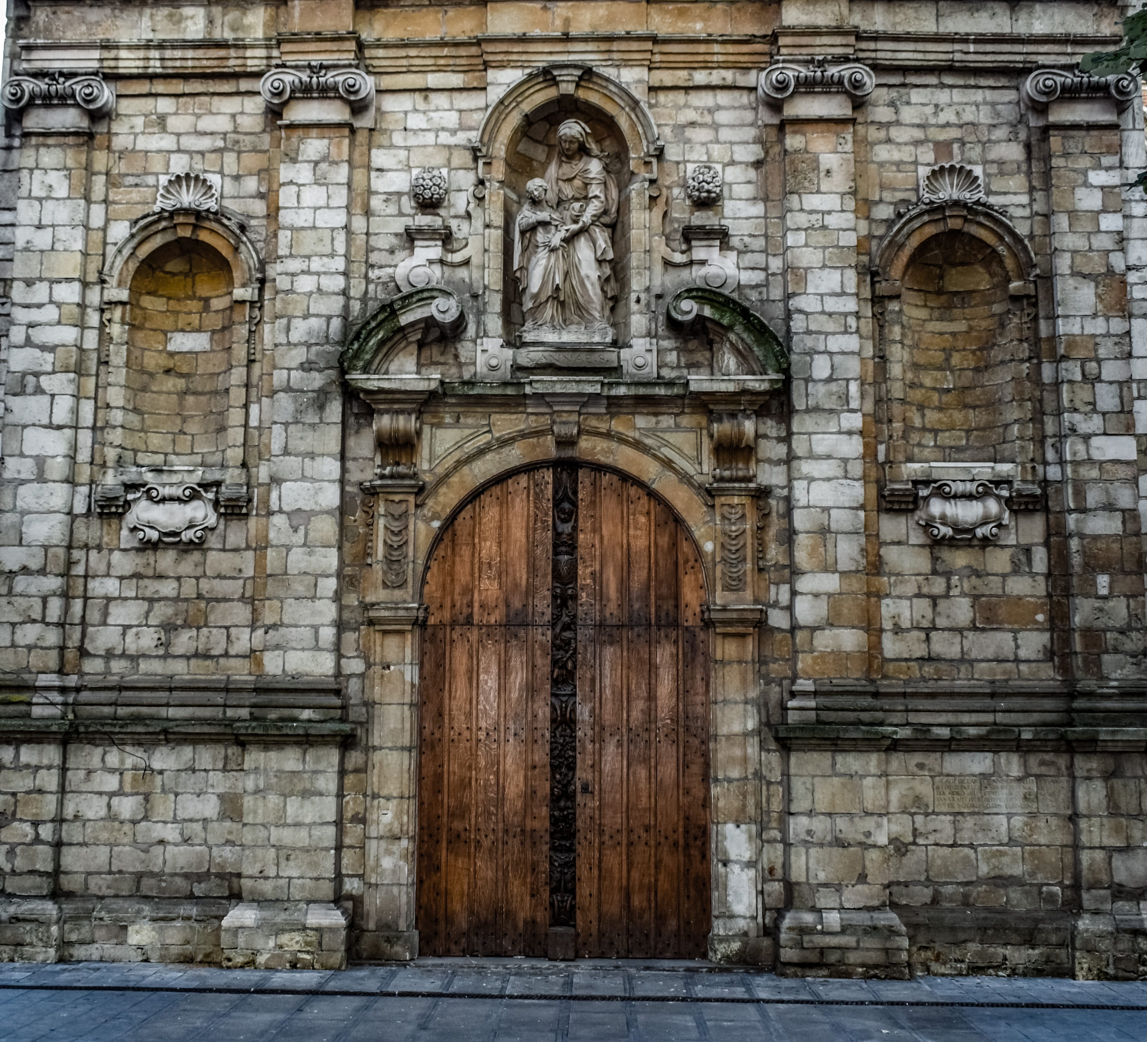 outdoors, historic, gothic, place of worship, old, building, day, 2K, eglise sainte marie-madeleine, religion, 17th century, spirituality, history, christianity, HD Wallpaper