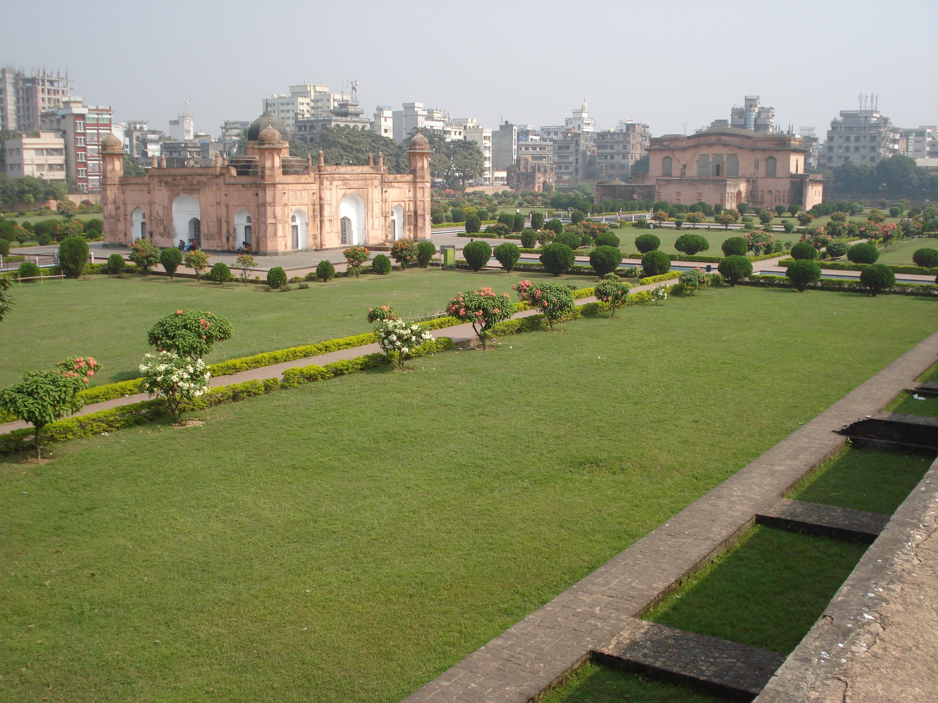 history, india, building, the past, famous Place, indian Culture, travel destinations, ancient, plant, group of people, dhaka, incidental people, asia, HD Wallpaper