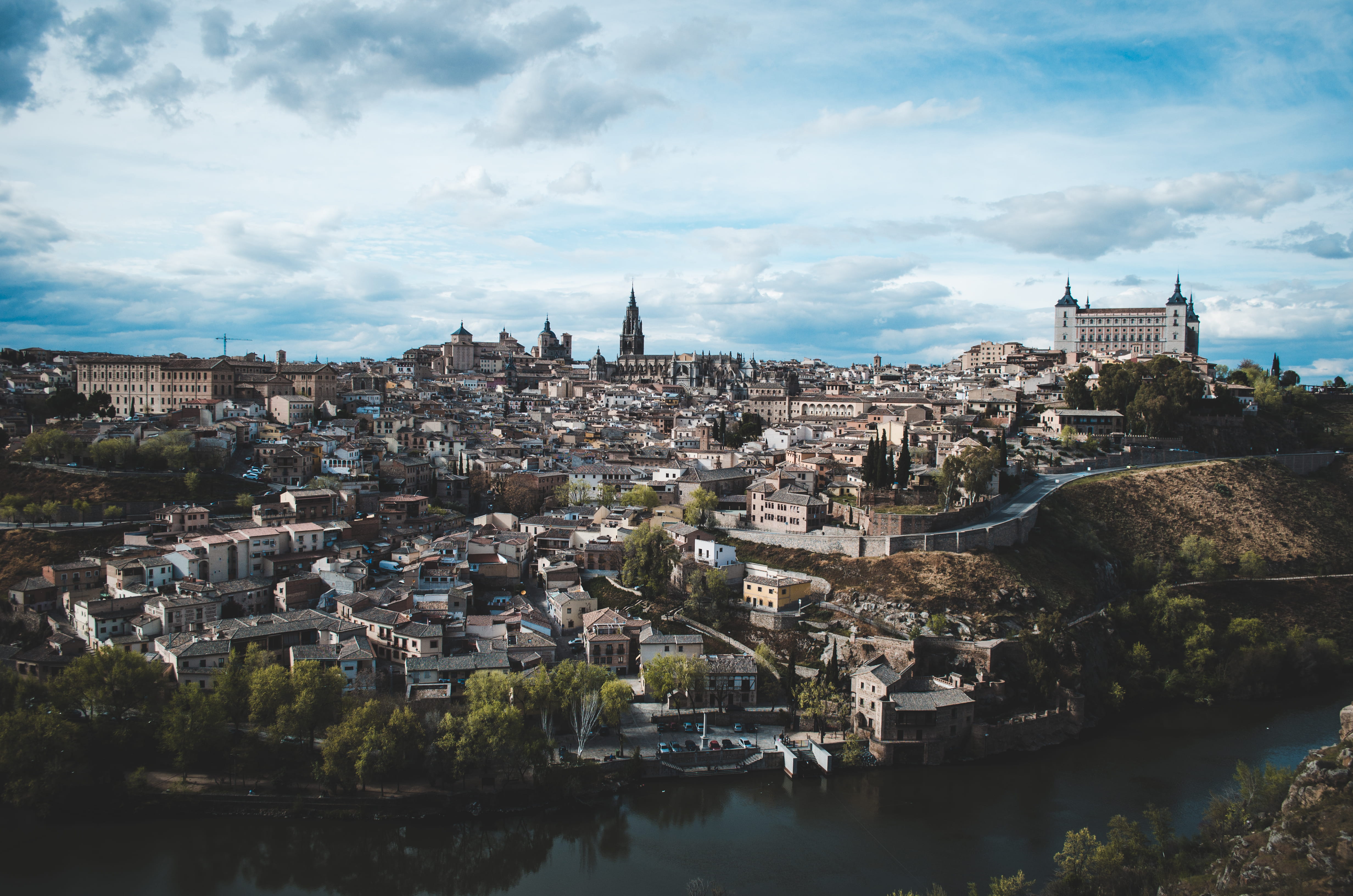 daylight, no people, day, landscape, urban, building, trees, aerial, city, building exterior, water, buildings, cathedral, cityscape, church, 4K, residential district, HD Wallpaper