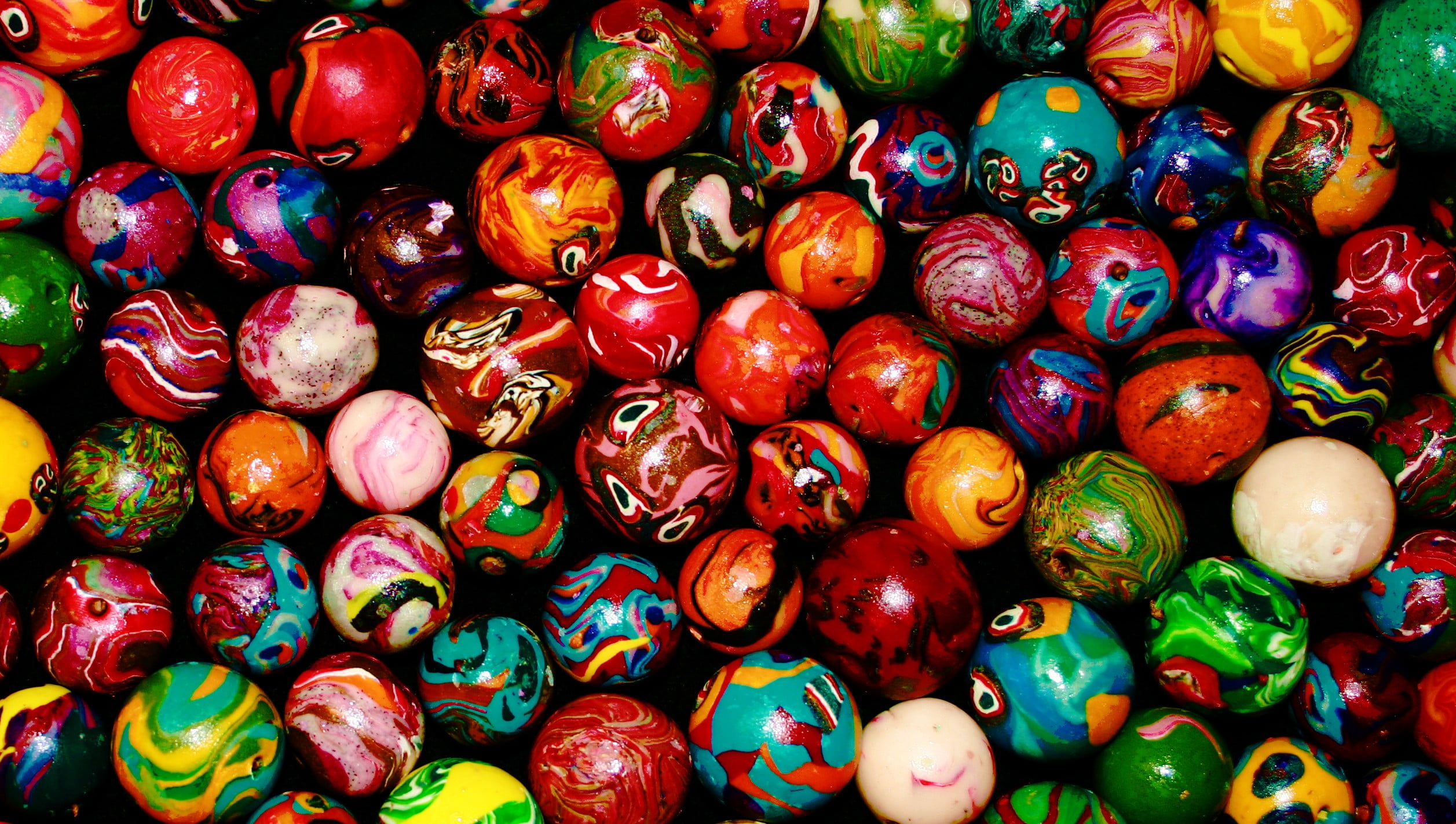 for sale, day, balloon, food, market, multi colored, market stall, 1080P, still life, retail, marble, food and drink, no people, healthy eating, indoors, HD Wallpaper