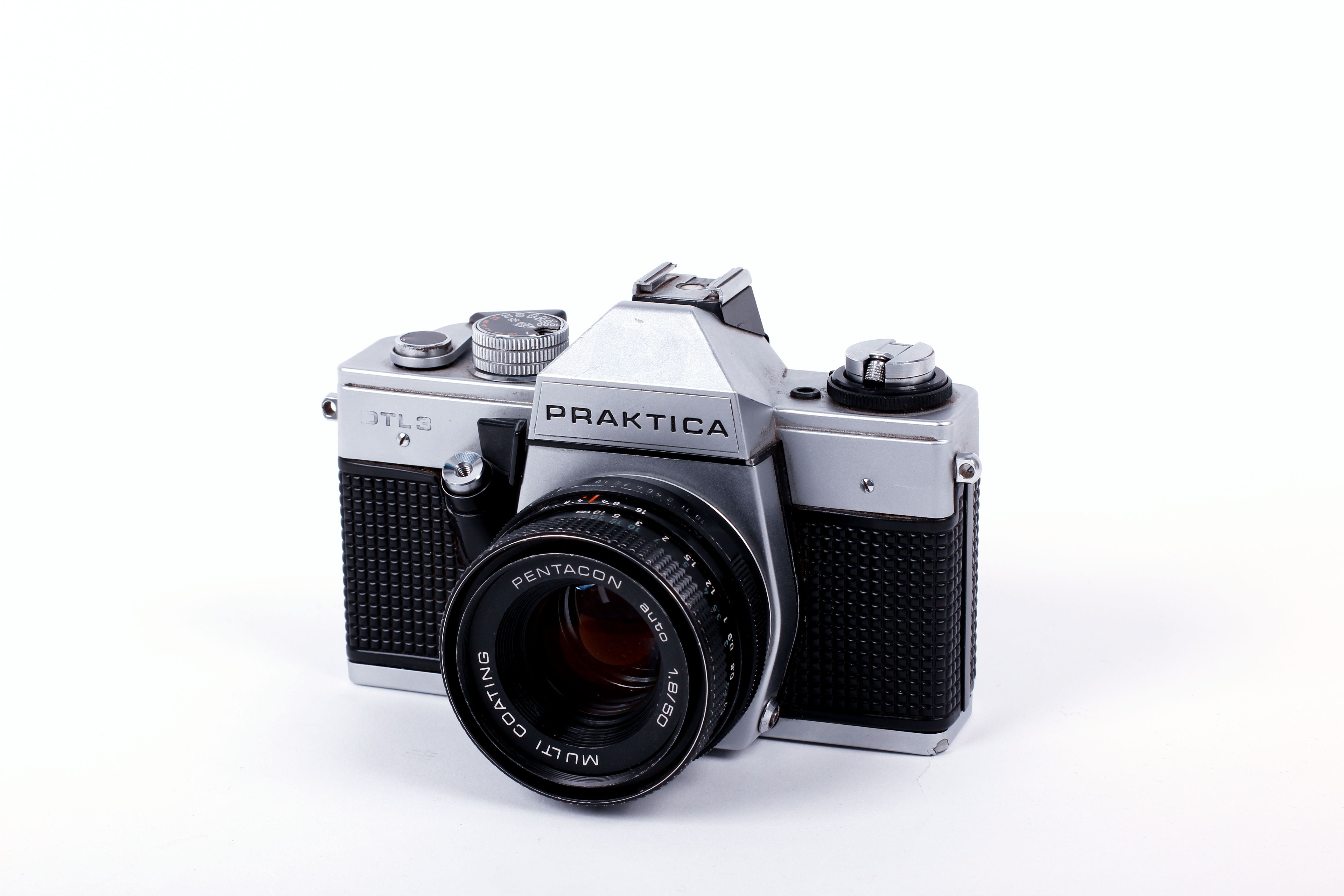 silver colored, technology, retro Styled, old, antique, close-up, Classic, slr camera, photography Themes, Camera, text, equipment, cut out, studio Shot, HD Wallpaper