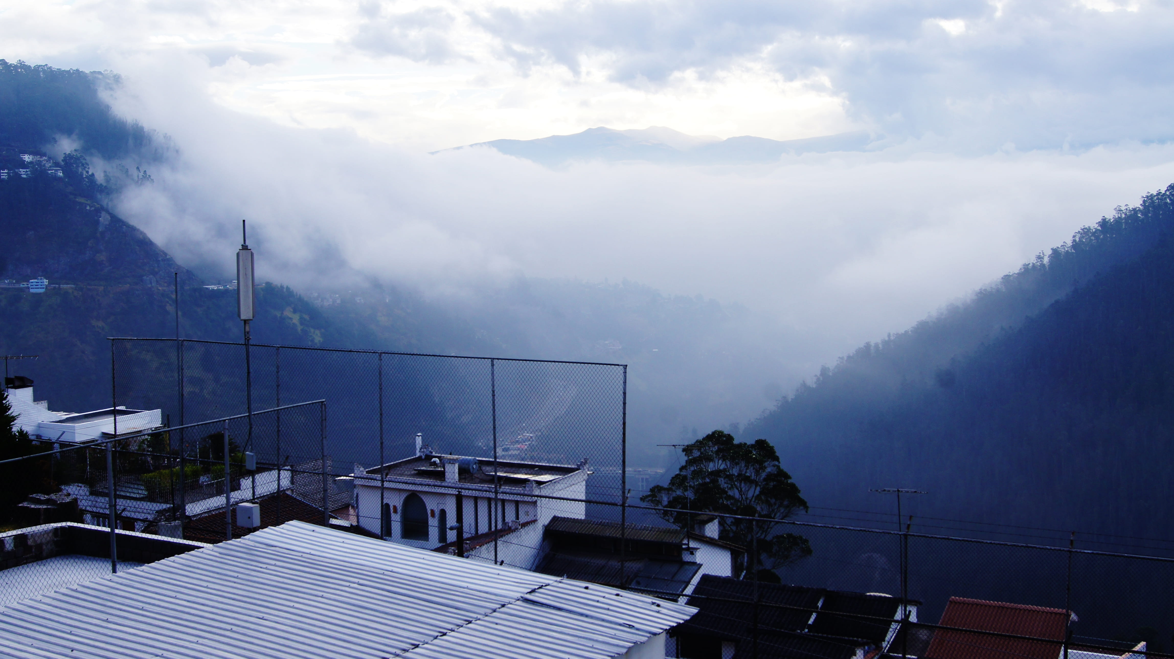 hotel quito, beauty in nature, high angle view, house, south america, built structure, mountains, mountain, residential district, technology, trees, building exterior, HD Wallpaper