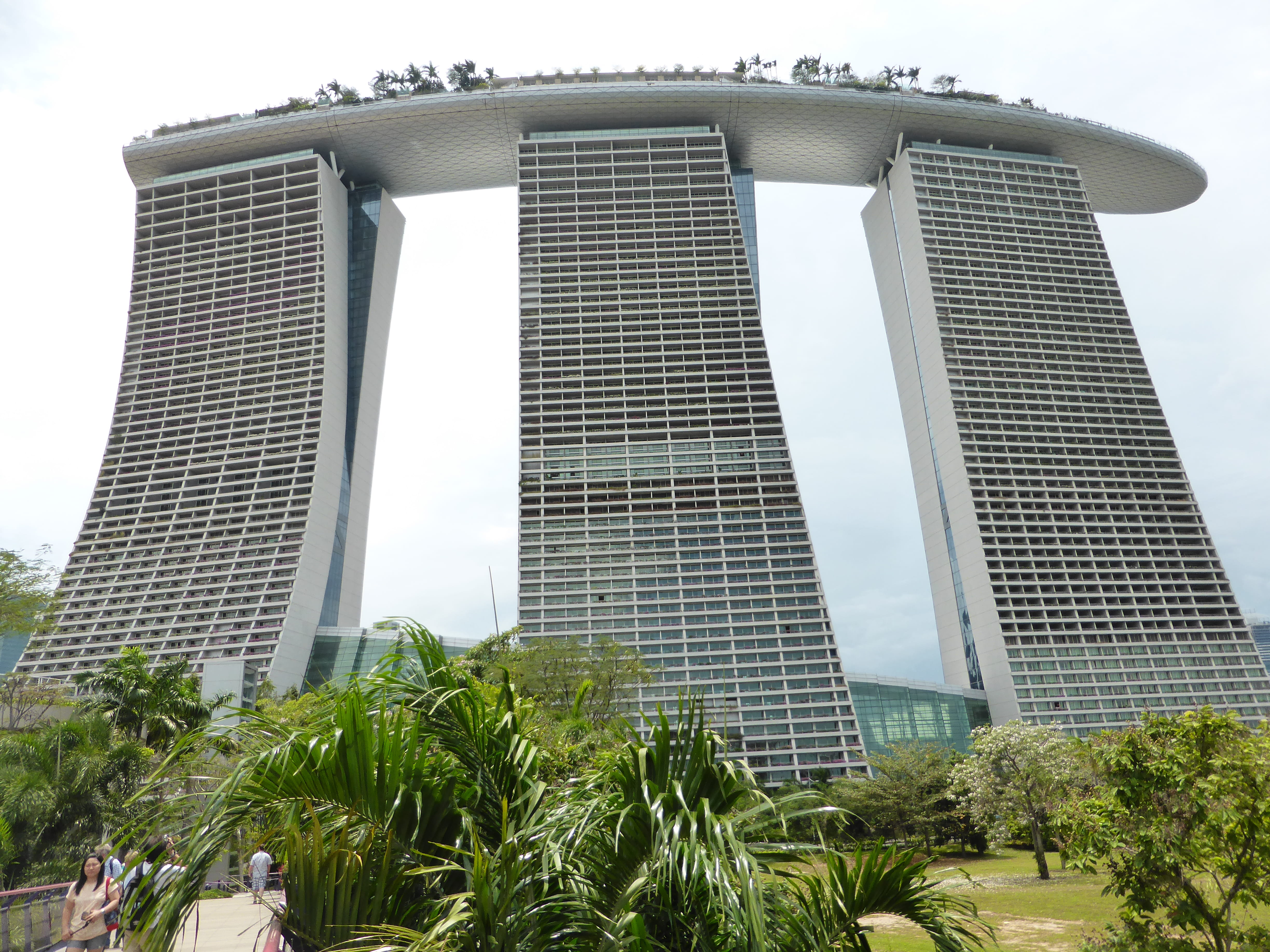 palms, glass, built structure, 4K, no people, architecture, infinity, support, holiday, asia, marina bay sands, building exterior, nature, day, hotel, HD Wallpaper