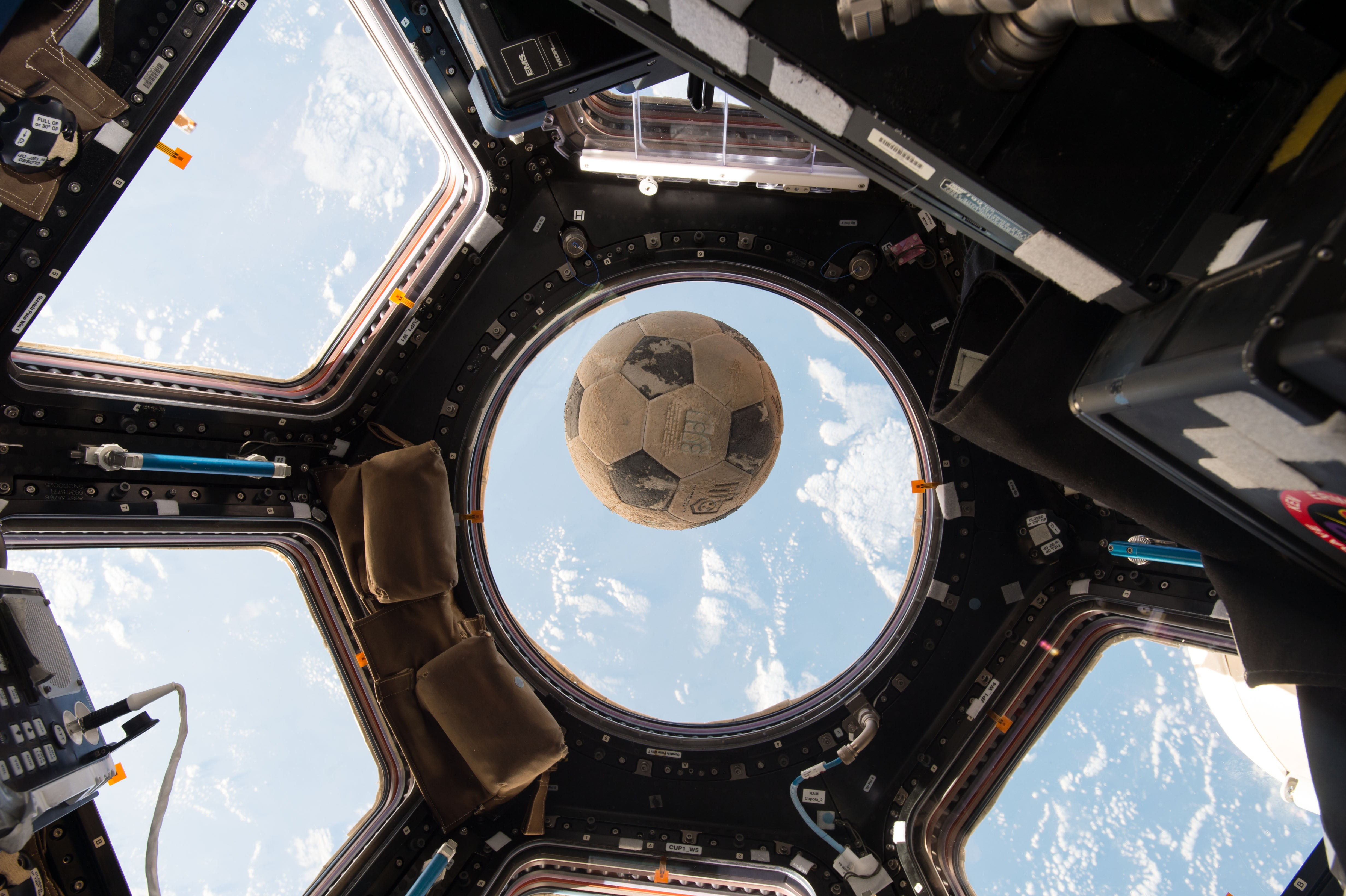 black, airplane, architecture, 4K, day, mode of transportation, soccerball, cockpit, low angle view, travel, built structure, city, nature, soccer ball, HD Wallpaper