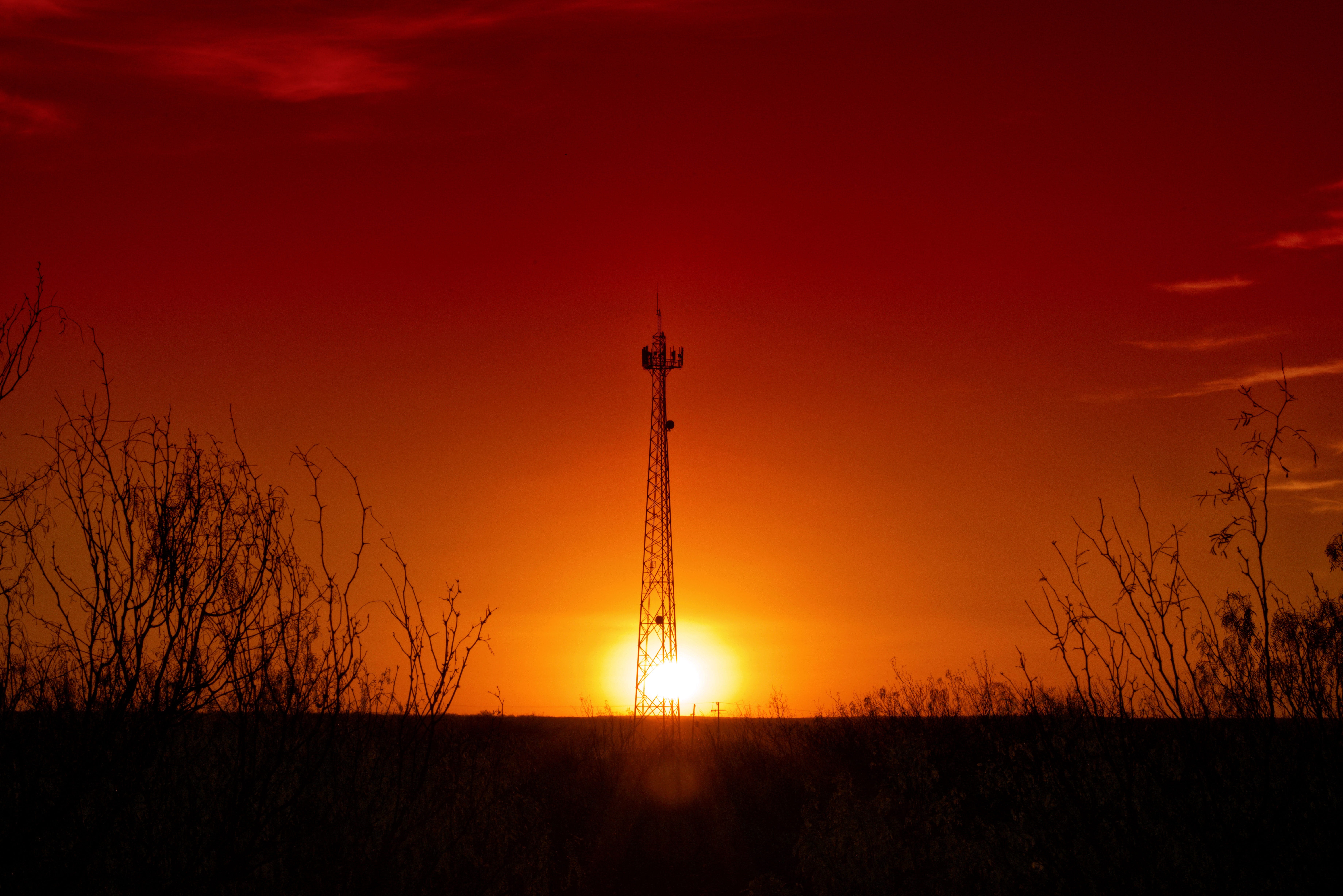 landscape, beauty, sun, architecture, beauty in nature, communications Tower, plant, dusk, silhouettes, broadcasting, Setting Sun, no people, Horizon, built structure, HD Wallpaper