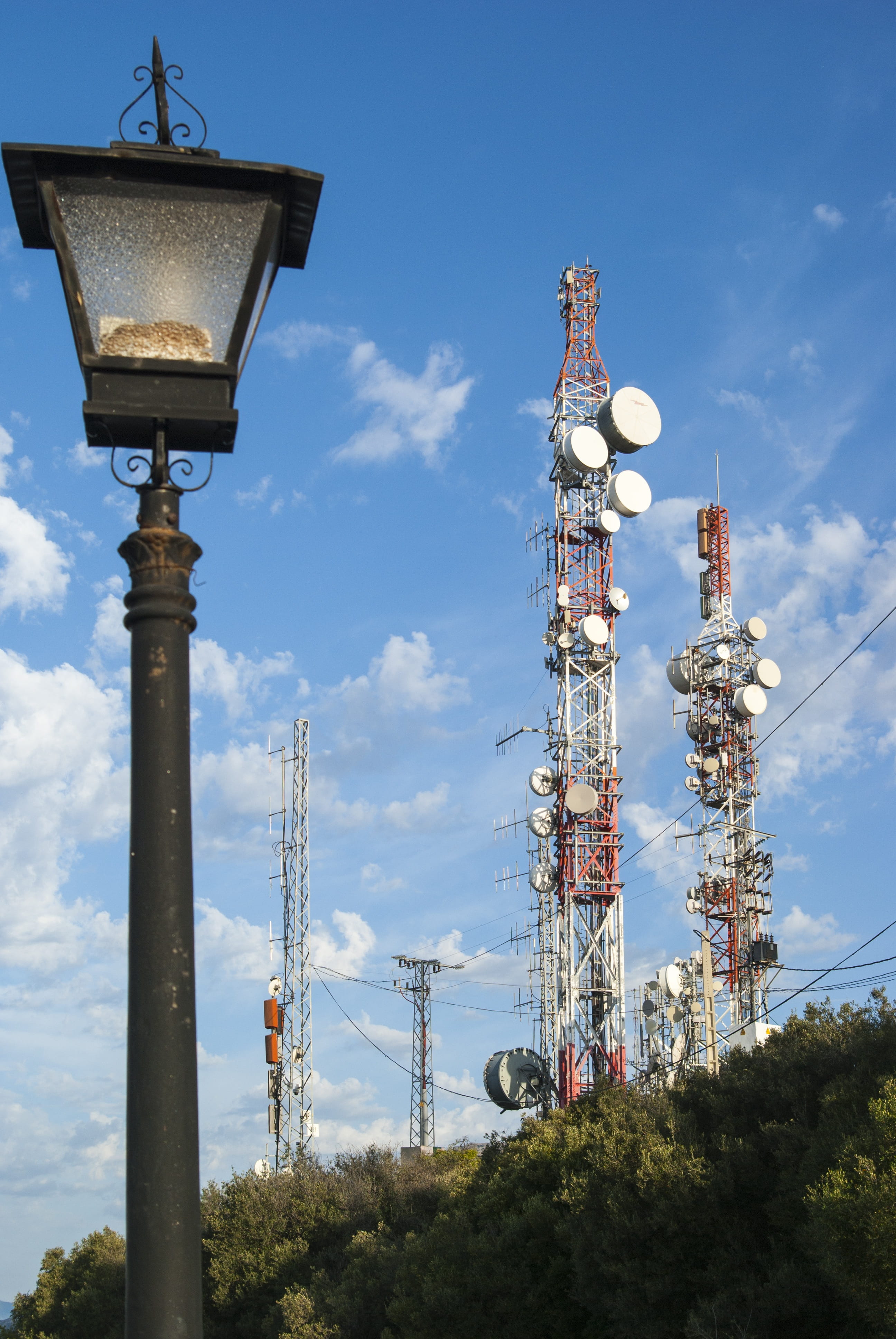 satellite dish, no people, tower, communication, tall - high, architecture, Technology, outdoors, antenna - aerial, acute, sky, telecommunications, antennas, Phone HD Wallpaper