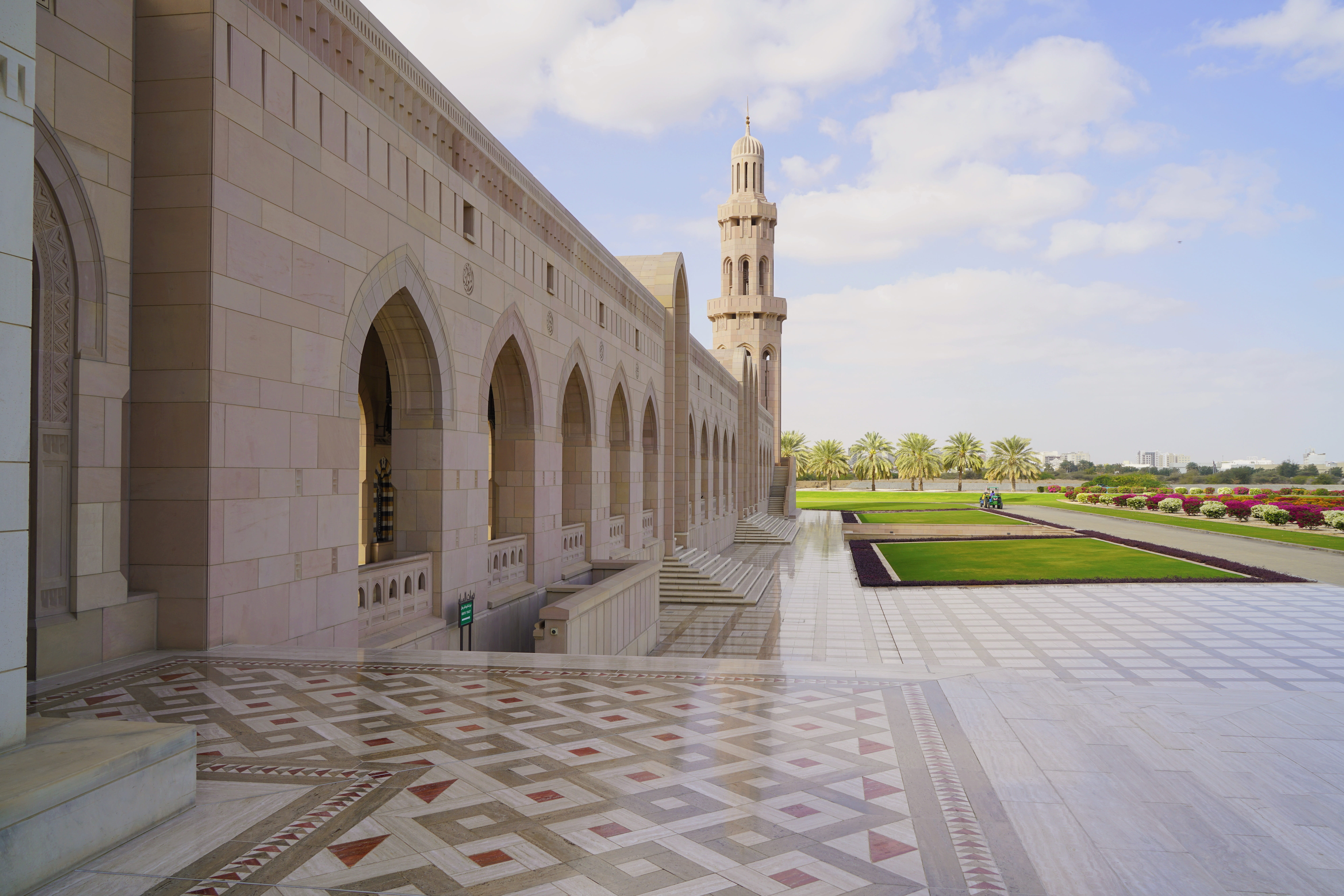 day, pillar, building exterior, monument, place of worship, cloud - sky, nature, beige, campus, flooring, religion, column, concrete, palace, courtyard, HD Wallpaper