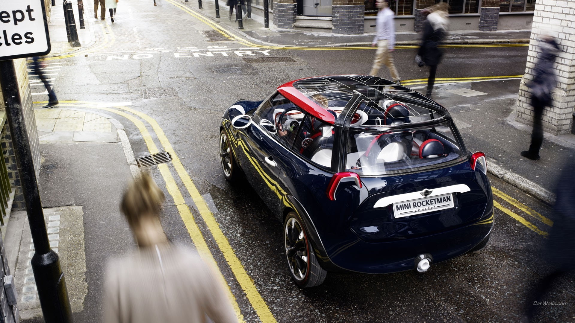 real people, mini rocketman concept cars, people, incidental people, mode of transportation, high angle view, car, speed, road, blurred motion, city, sports race, HD Wallpaper