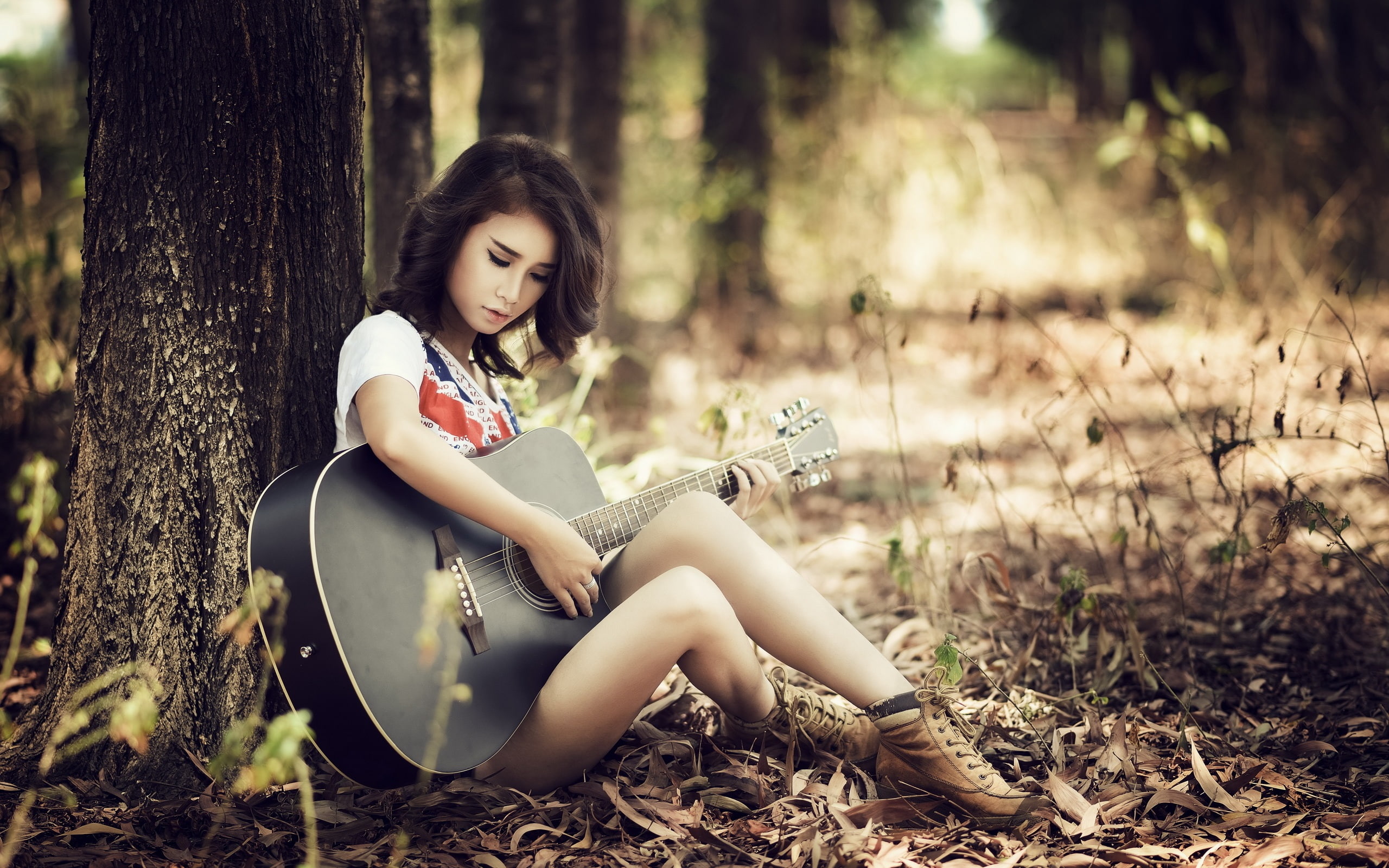 Trees, 2K, Sitting, Asian, Girl, Guitar, HD Wallpaper