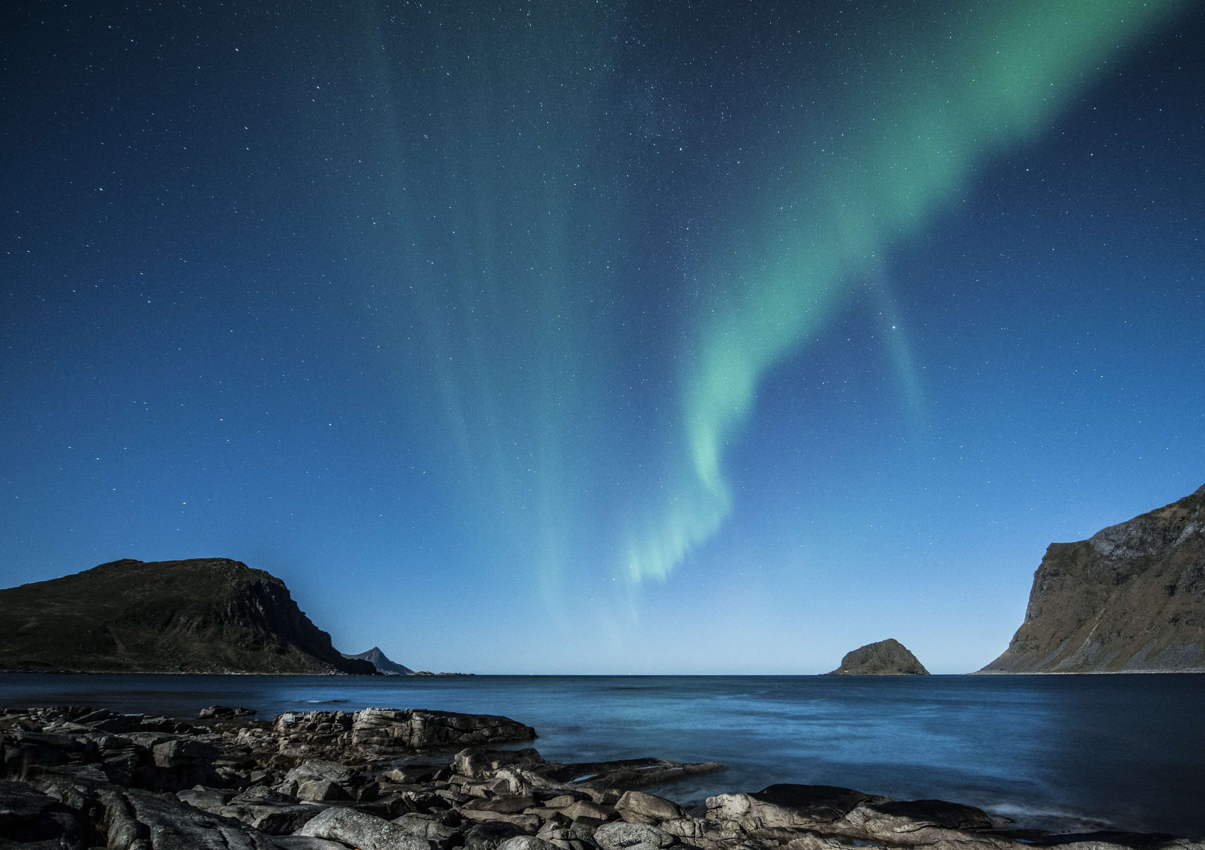 water, 4K, tranquility, space, power in nature, idyllic, tranquil scene, sky, galaxy, astrology, midnight blue, lofoten, northern lights, aurora borealis, HD Wallpaper