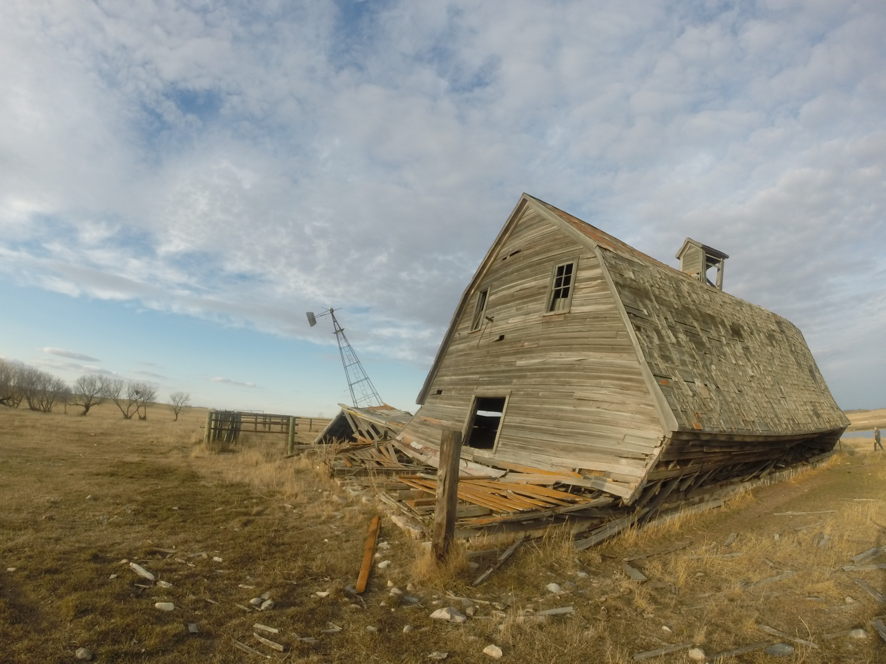 field, outdoor, prairie, tranquility, nature, damaged, wood - material, country, dilapidated, 2K, wide angle, wood, obsolete, environment, building exterior, HD Wallpaper