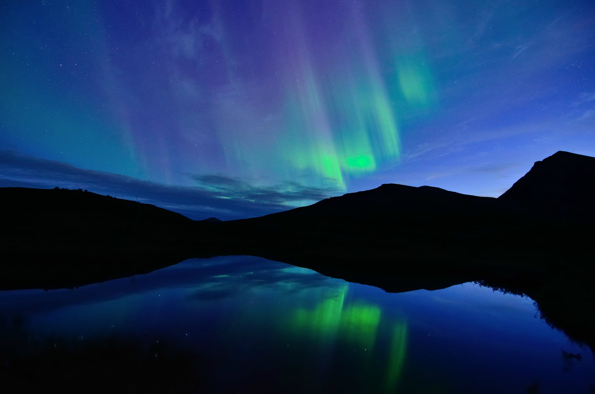 night, twilight, tranquility, North, astronomy, aurora Borealis, surface, lake, morning, dark, Norway, reflection, purple, nature, star - Space, mountain, HD Wallpaper