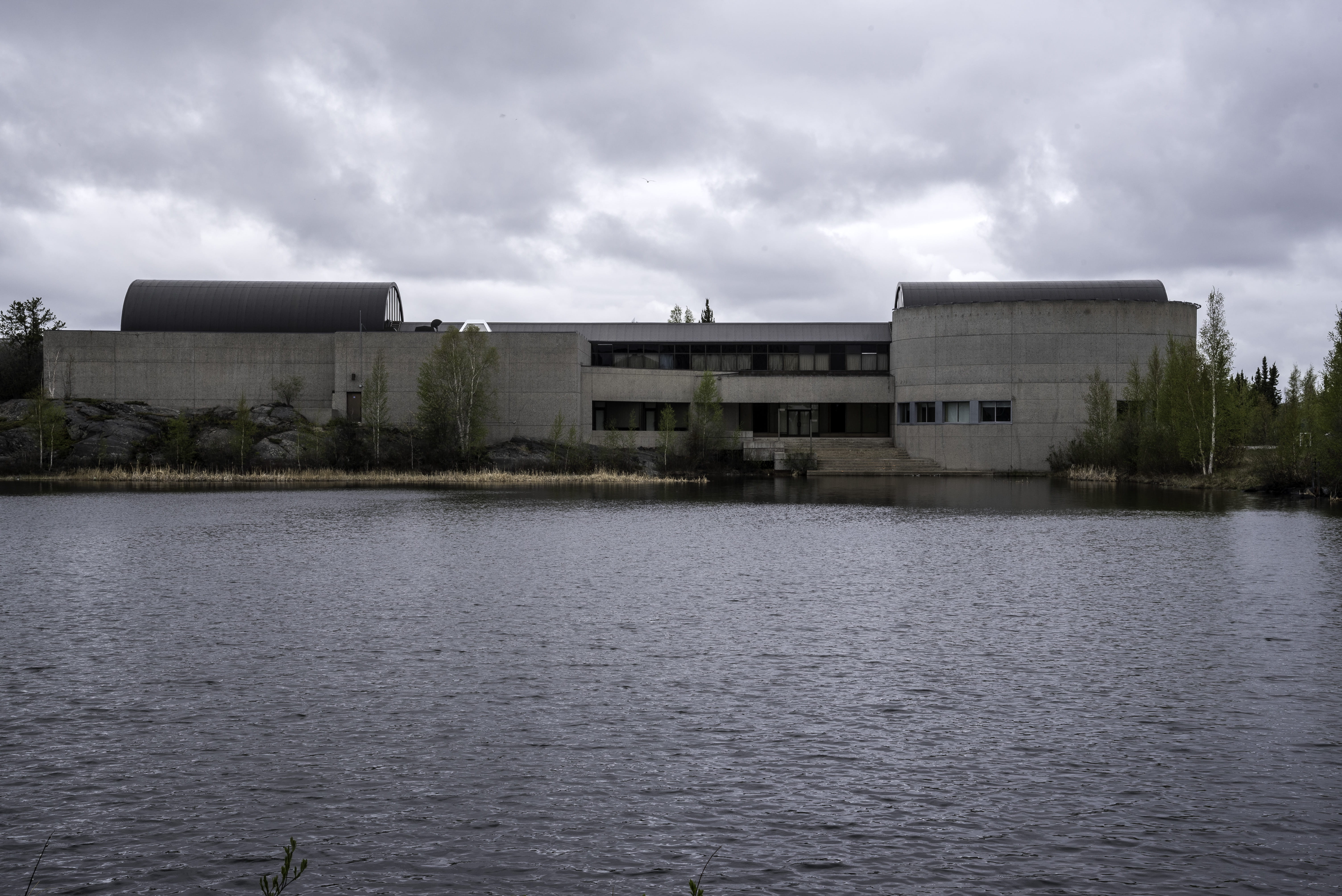 canada, clouds, Heritage Center, across, built structure, no people, architecture, northwest territories, overcast, day, yellowknife, northern heritage center, HD Wallpaper