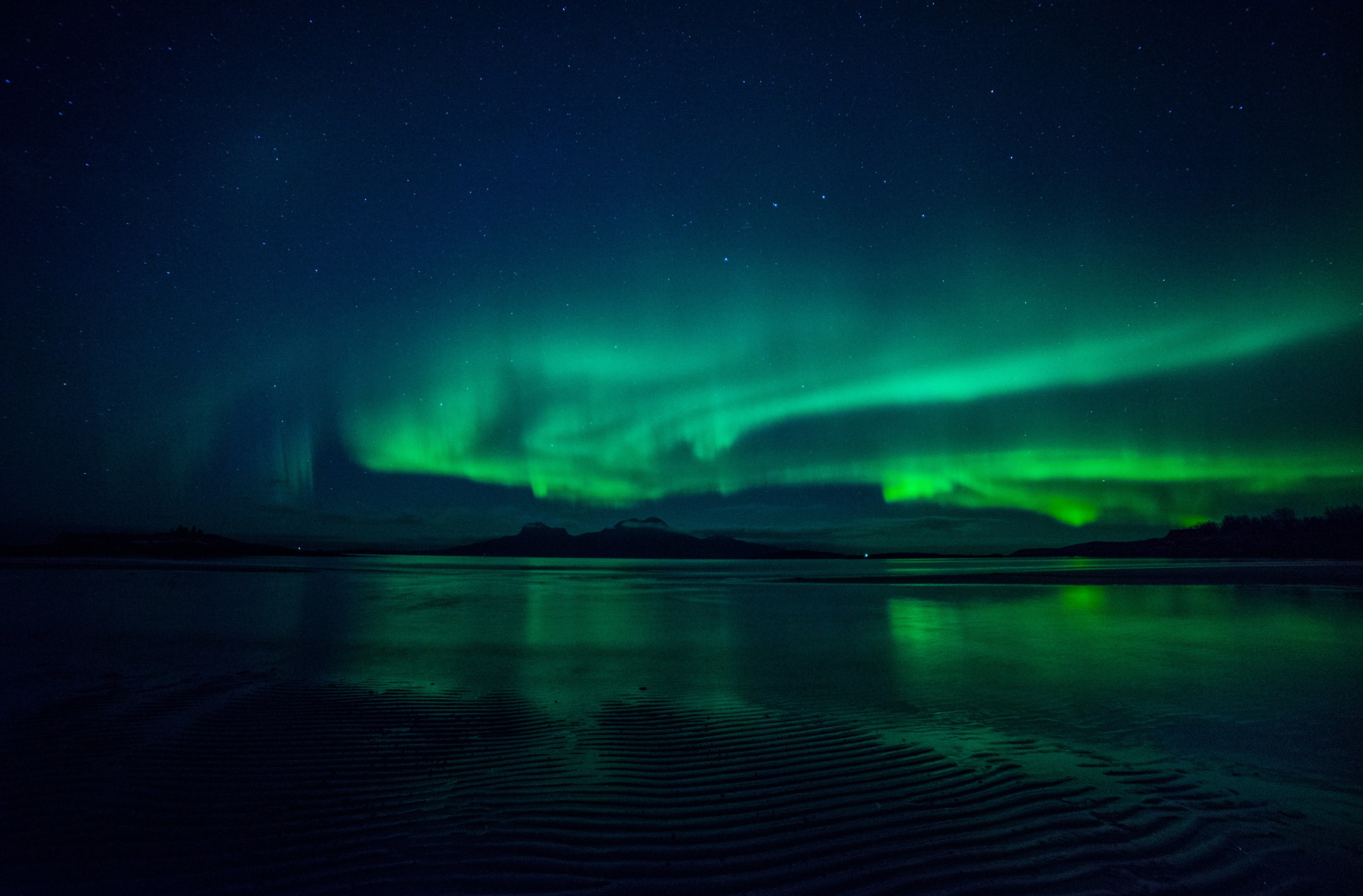 waterfront, Borealis, nordlys, milky way, Aurora, water, green color, star - space, Green, galaxy, tranquility, illuminated, scenics - nature, luminosity, HD Wallpaper