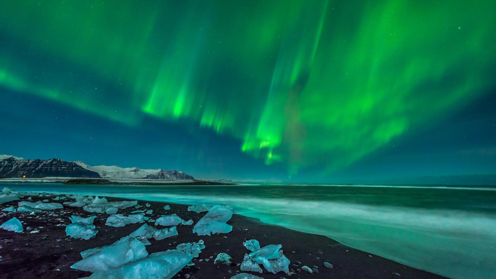 cold temperature, tranquility, snowcapped mountain, aurora polaris, aurorae, night, snow, space, nature, landscape, environment, ice, water, astronomy, HD Wallpaper