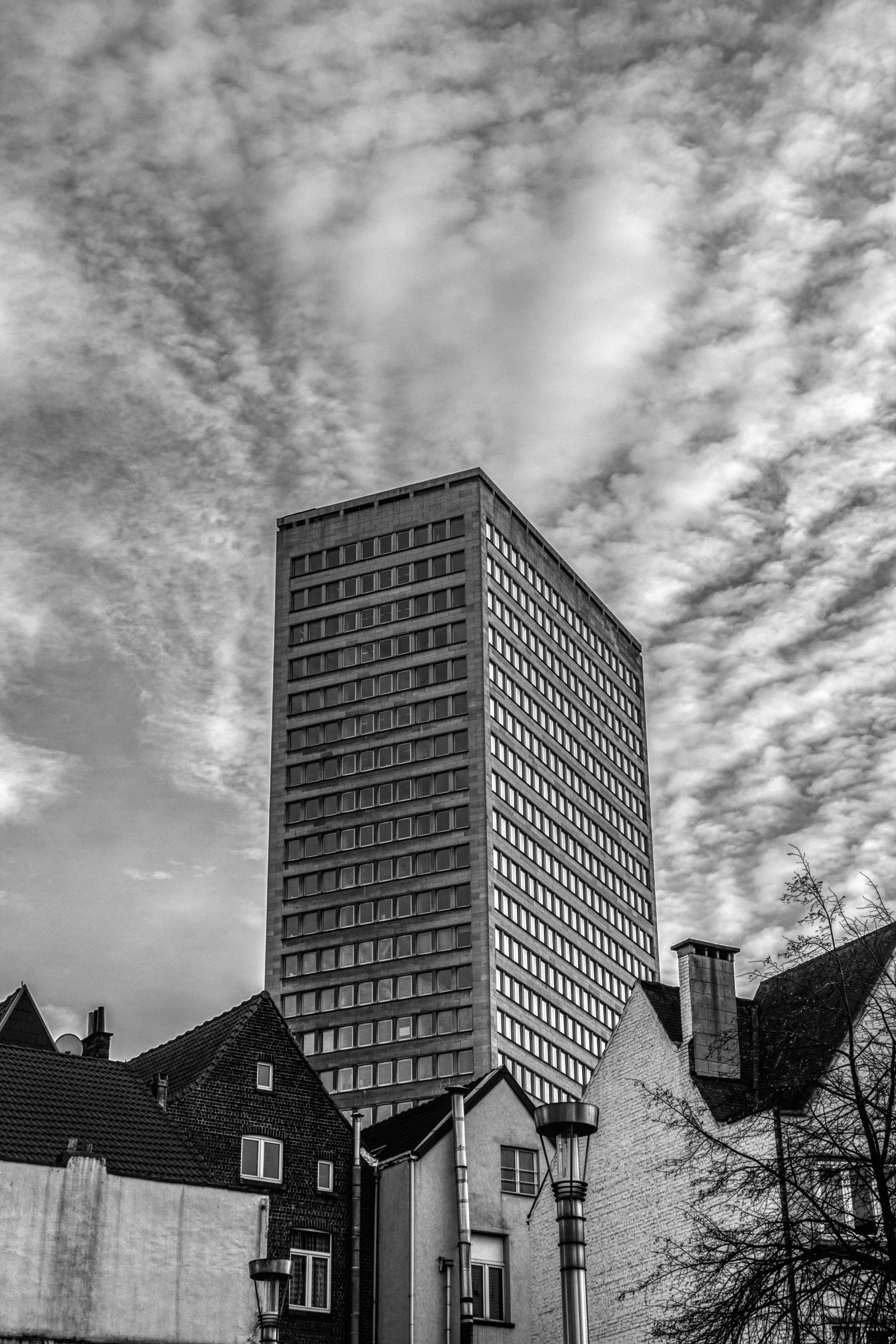 built structure, overcast, tarmac, black and whtie, rise, high rise, urban, spire, roof, tall - high, 4K, nature, neighborhood, triangle, cloud - sky, Phone HD Wallpaper