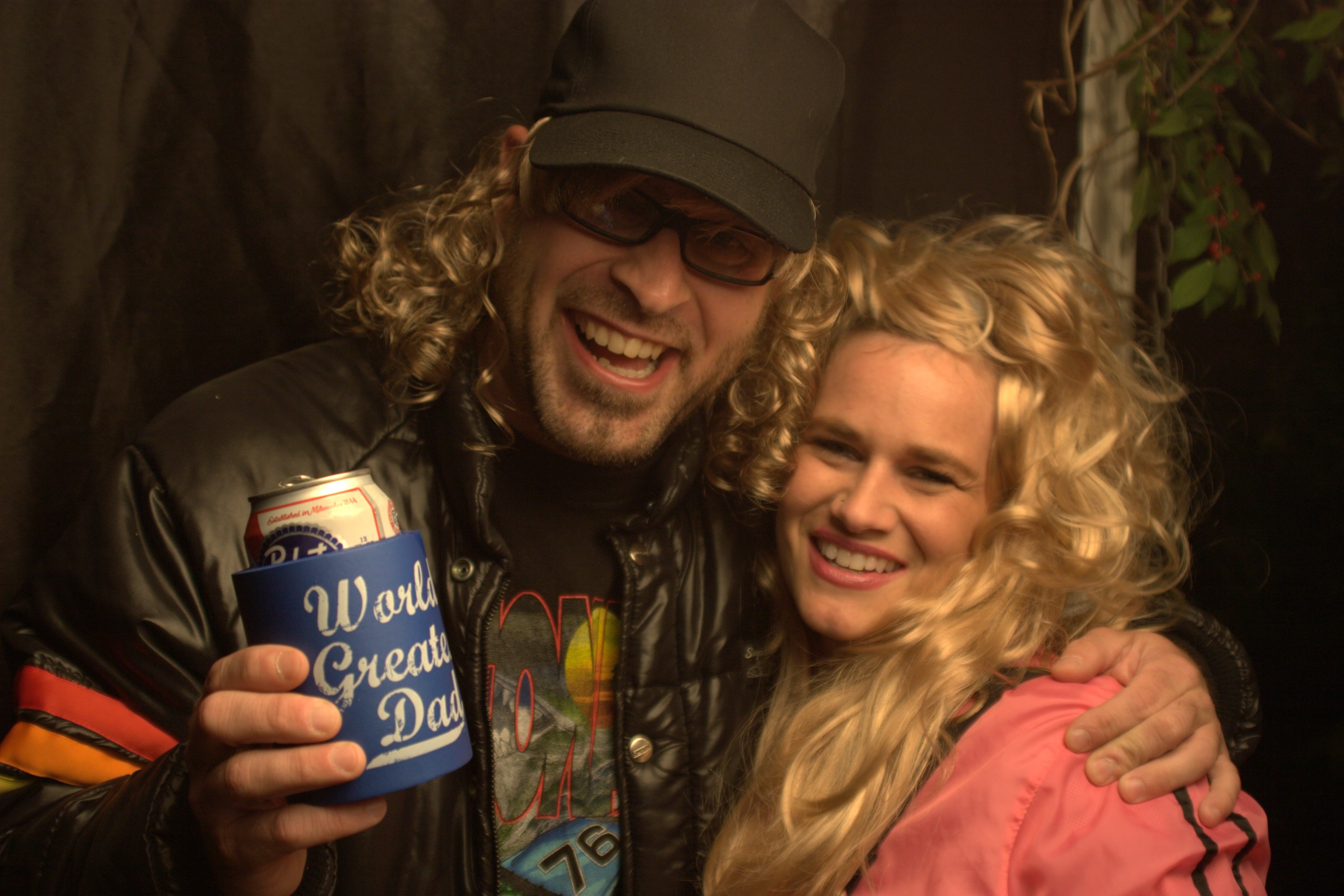 party, two people, 2K, lifestyles, positive emotion, happiness, front view, nascar, redneck, young women, portrait, men, hairstyle, woman, love, alcohol, HD Wallpaper