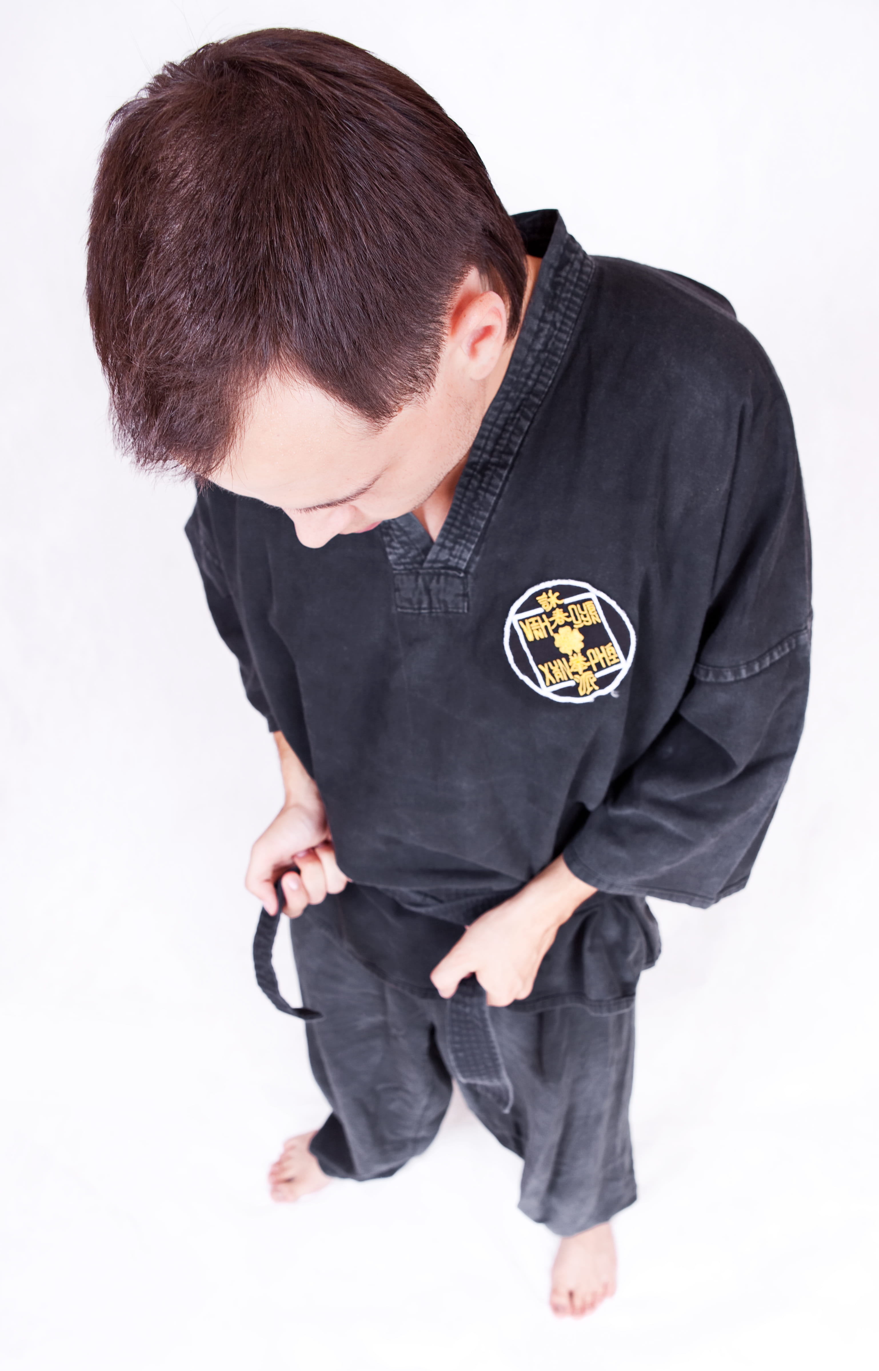 gi, fitness, master, outline, taekwondo, child, depression - sadness, childhood, emotion, portrait, foot, uniform, studio shot, cut out, full length, hobby, Phone HD Wallpaper