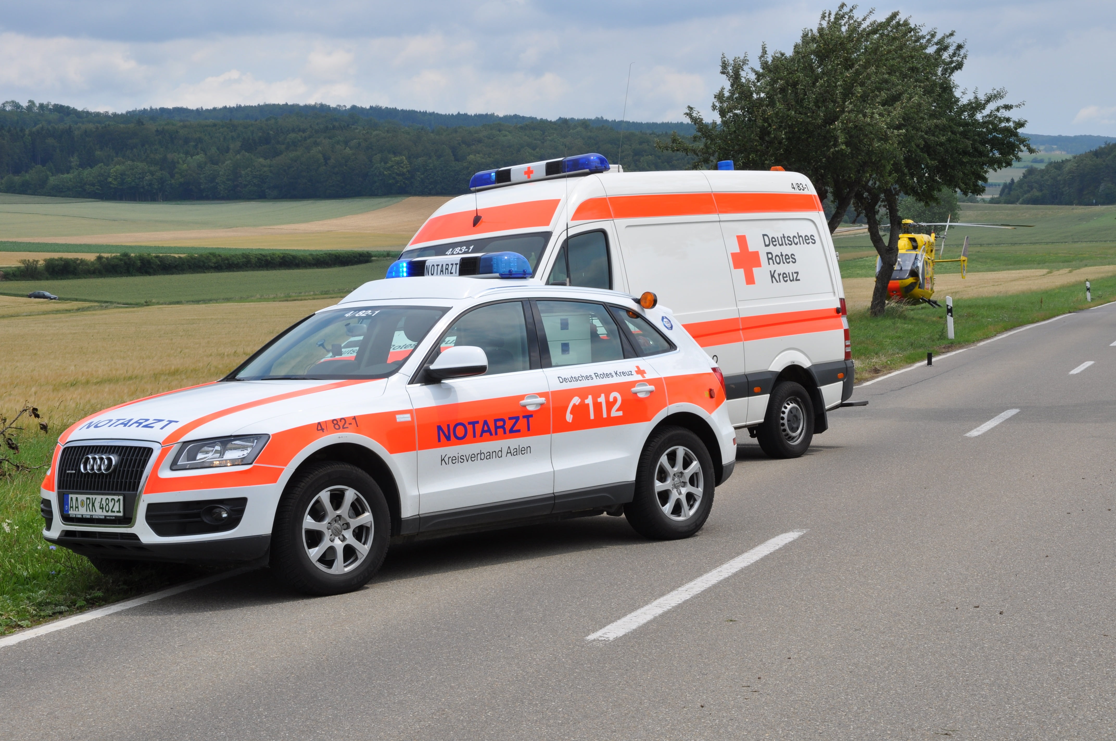 rescue, mode of transportation, motion, 4K, responsibility, vehicle, ambulance, transportation, sign, road, motor vehicle, healthcare and medicine, full length, HD Wallpaper