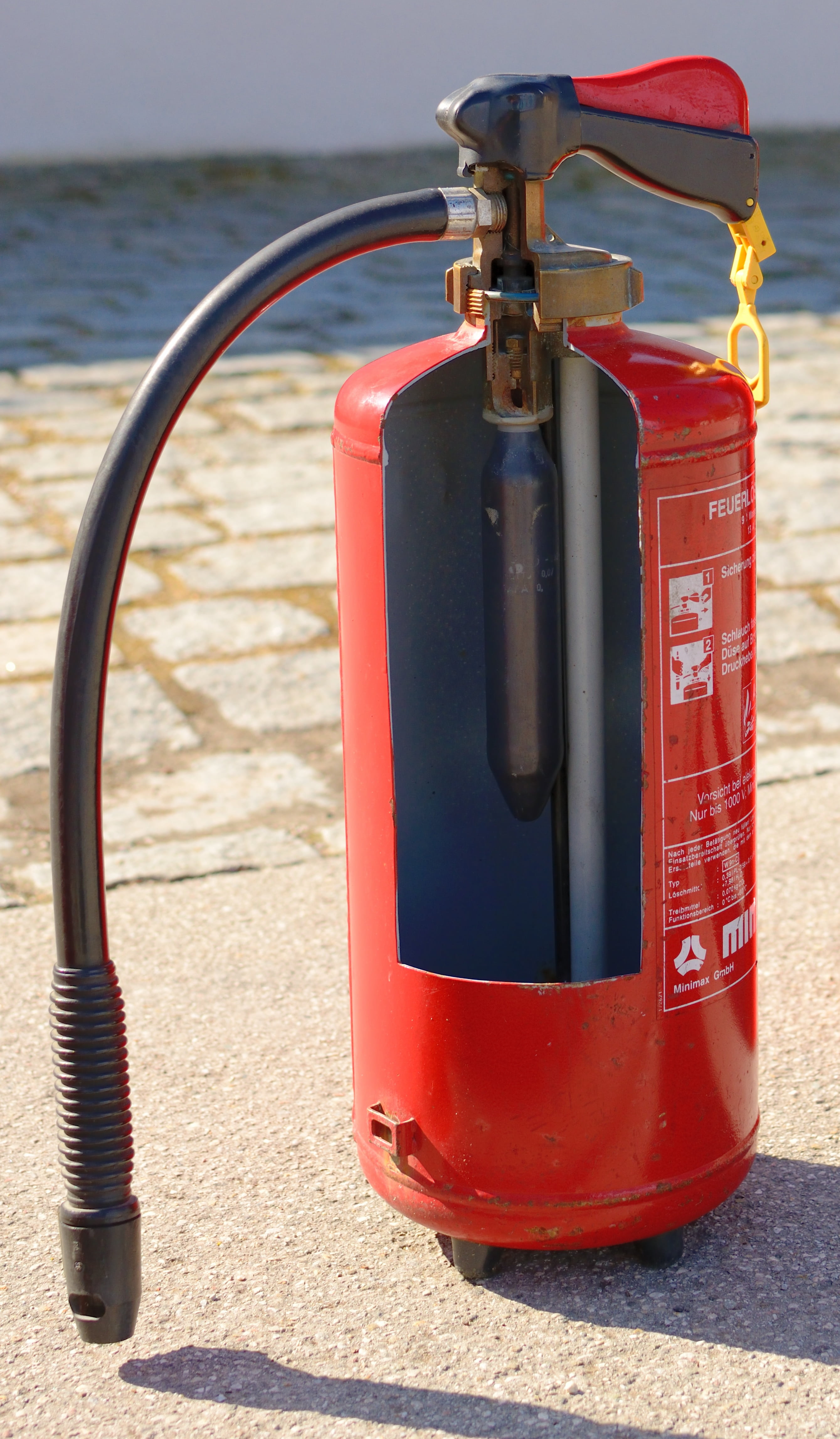 nature, outdoors, equipment, inside, aquatic sport, burn, close-up, function, fire extinguisher, sport, declaration, sand, sunlight, fire protection, device, Phone HD Wallpaper