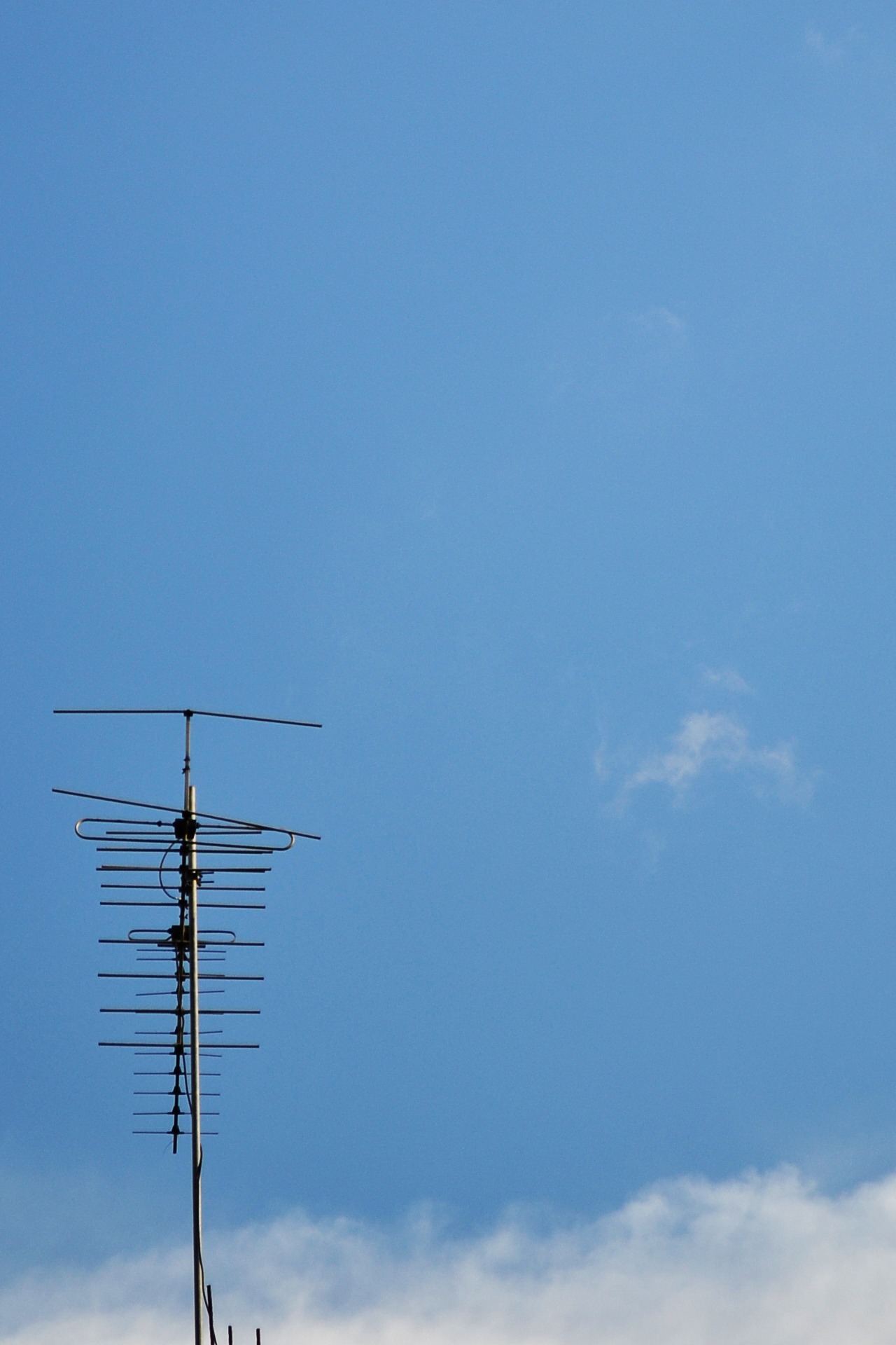 day, antenna, sky, cable, 1080P, television aerial, telecommunications equipment, power supply, negative space, nature, no people, cloud - sky, communication, Phone HD Wallpaper