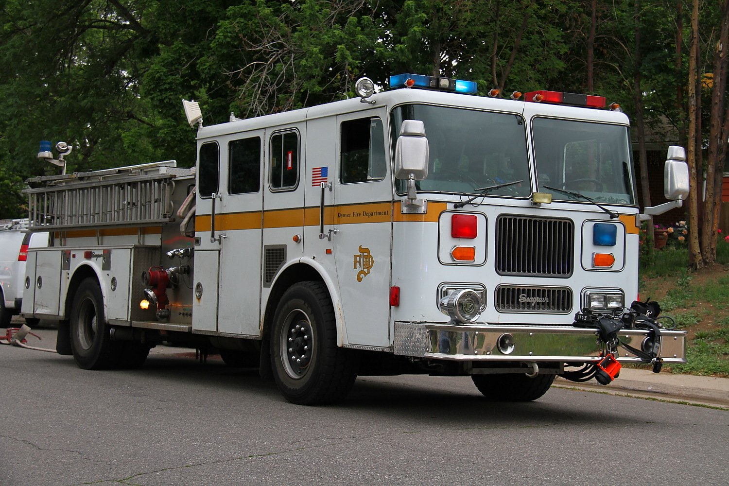 usa, pompier, cars, fire, 720P, departments, suv, colorado, emergency, rescue, medic, truck, camion, denver, airport, HD Wallpaper