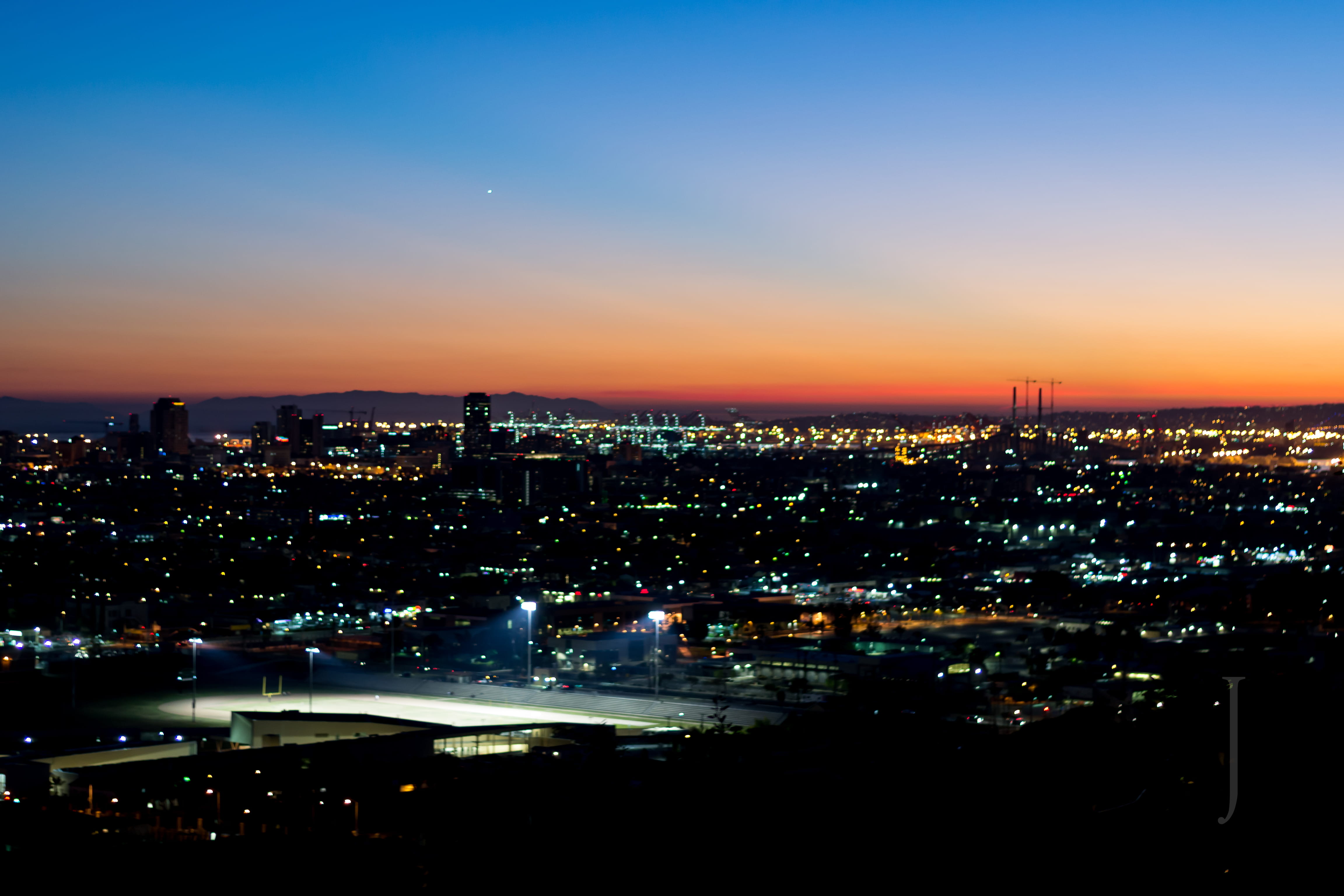 building, sunset, signal hill, illuminated, architecture, water, 4K, city life, united states, no people, dark, sky, built structure, cityscape, outdoors, HD Wallpaper