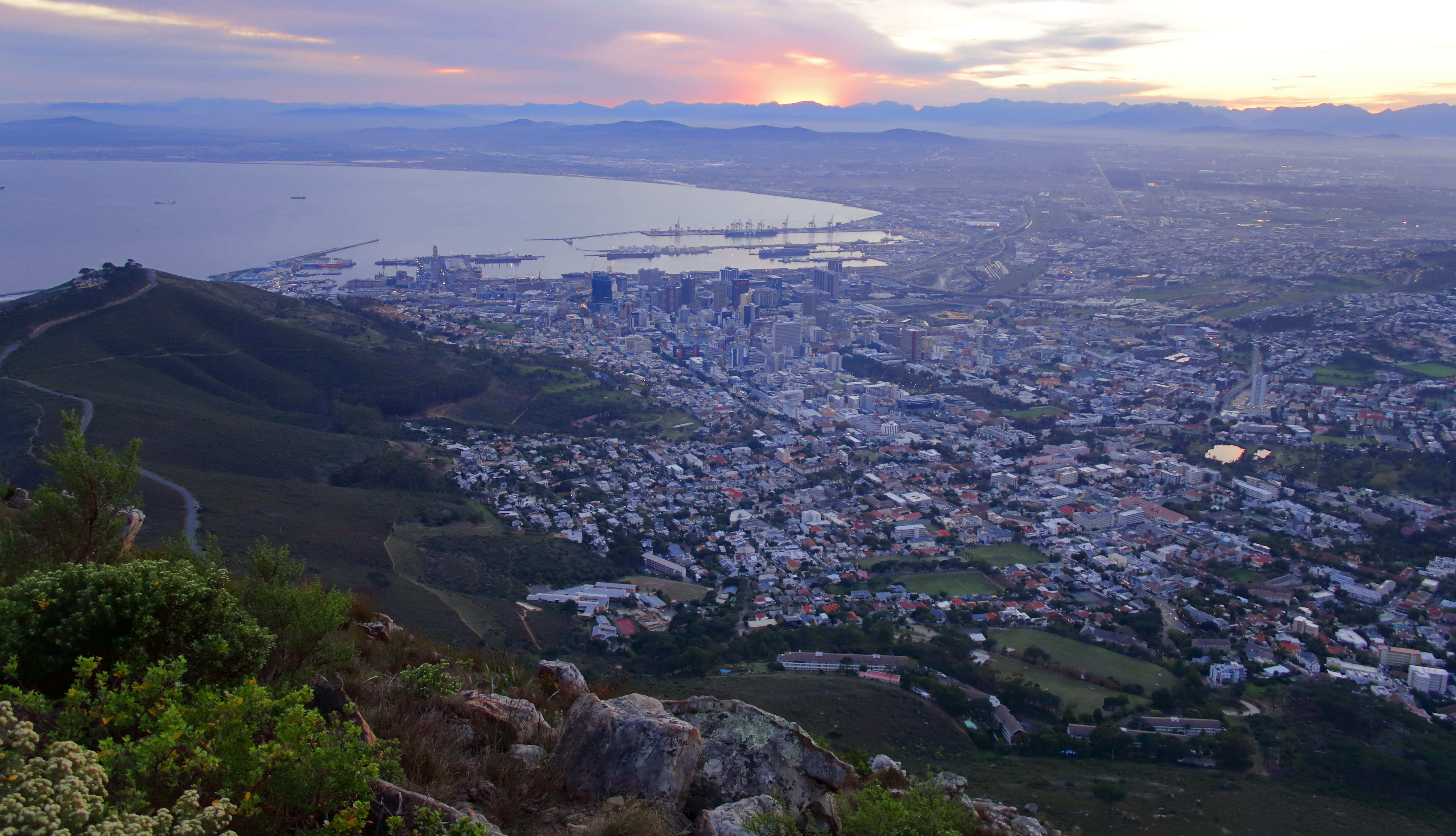 cape town, built structure, cityscape, nature, townscape, mountain, building exterior, city, outdoors, architecture, aerial view, tree, 5K, crowd, signal hill, HD Wallpaper