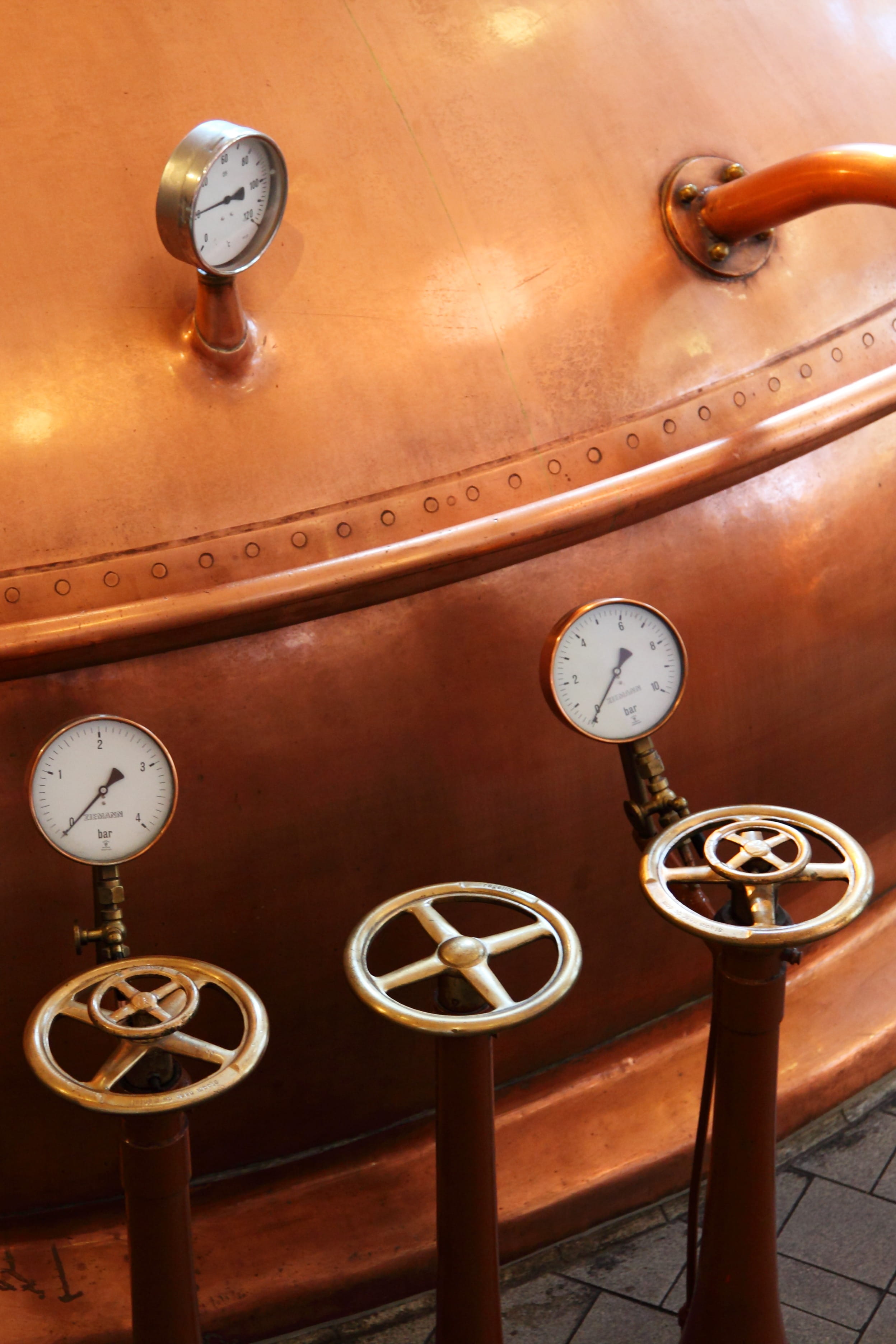 wheel, metal, clock, brass, Equipment, stainless, Pressure, Degree, technical, wood - material, minute hand, control, roman, wall clock, antique, object, Phone HD Wallpaper