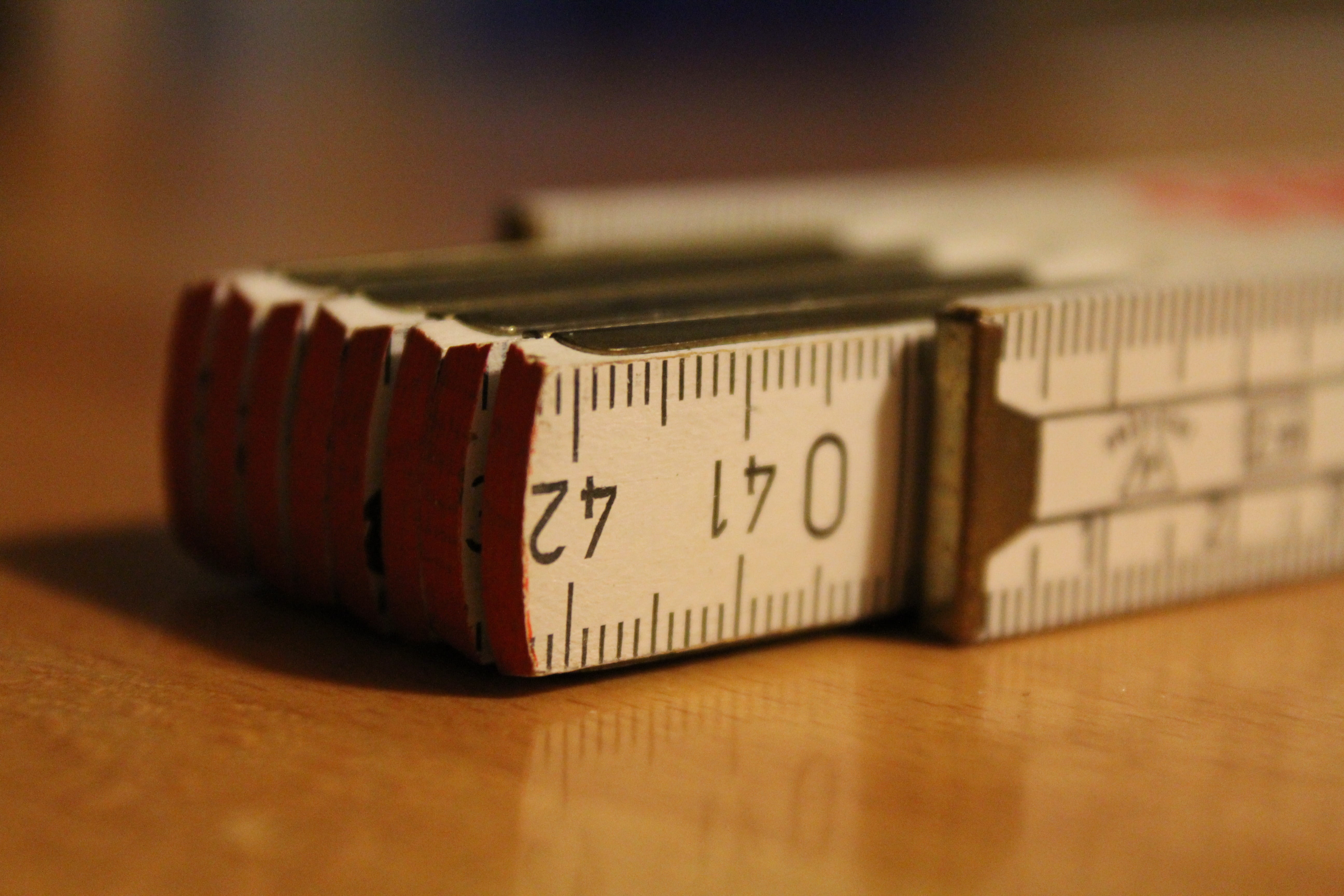 build, exactly, centimeters, selective focus, measure, number, food and drink, tape measure, focus on foreground, digit, text, close up, wood, indoors, HD Wallpaper
