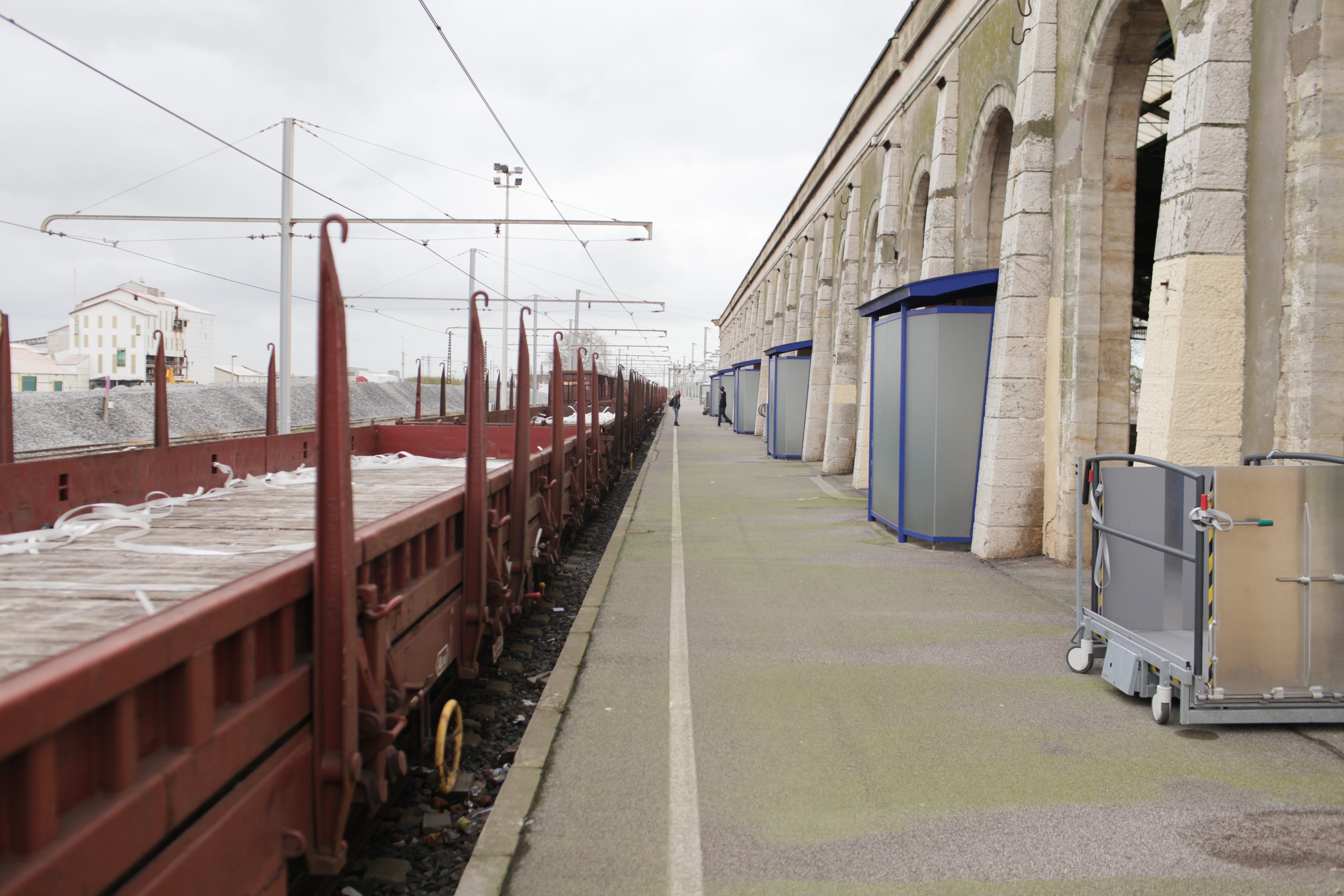 outdoors, built structure, architecture, no people, the way forward, city, long, station, track, empty, 5K, day, sète, rail transportation, transport, HD Wallpaper
