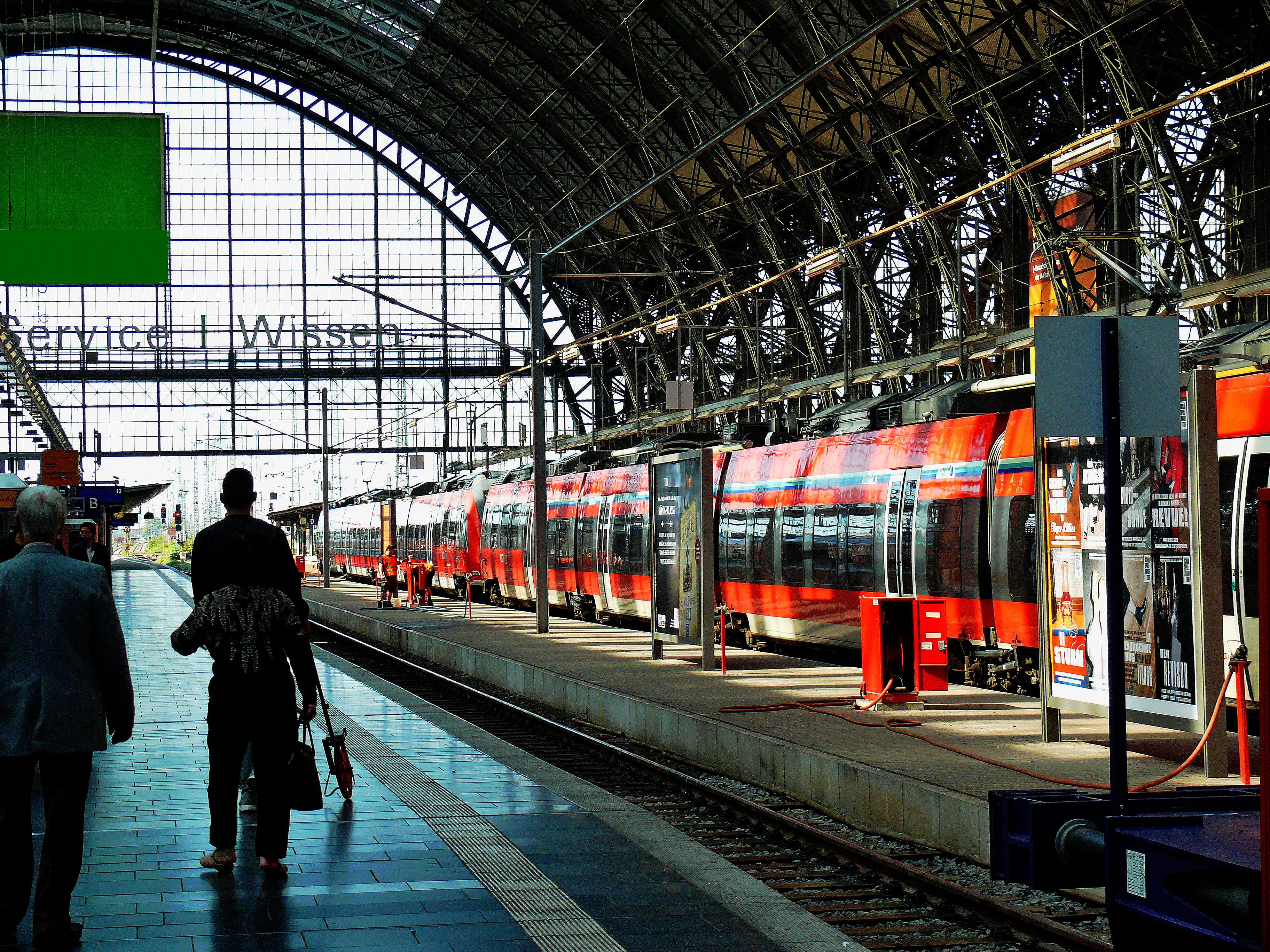 city, station, construction, train ride, sack station, lifestyles, europe, frankfurt main, group of people, public transportation, track, technology, waiting, HD Wallpaper