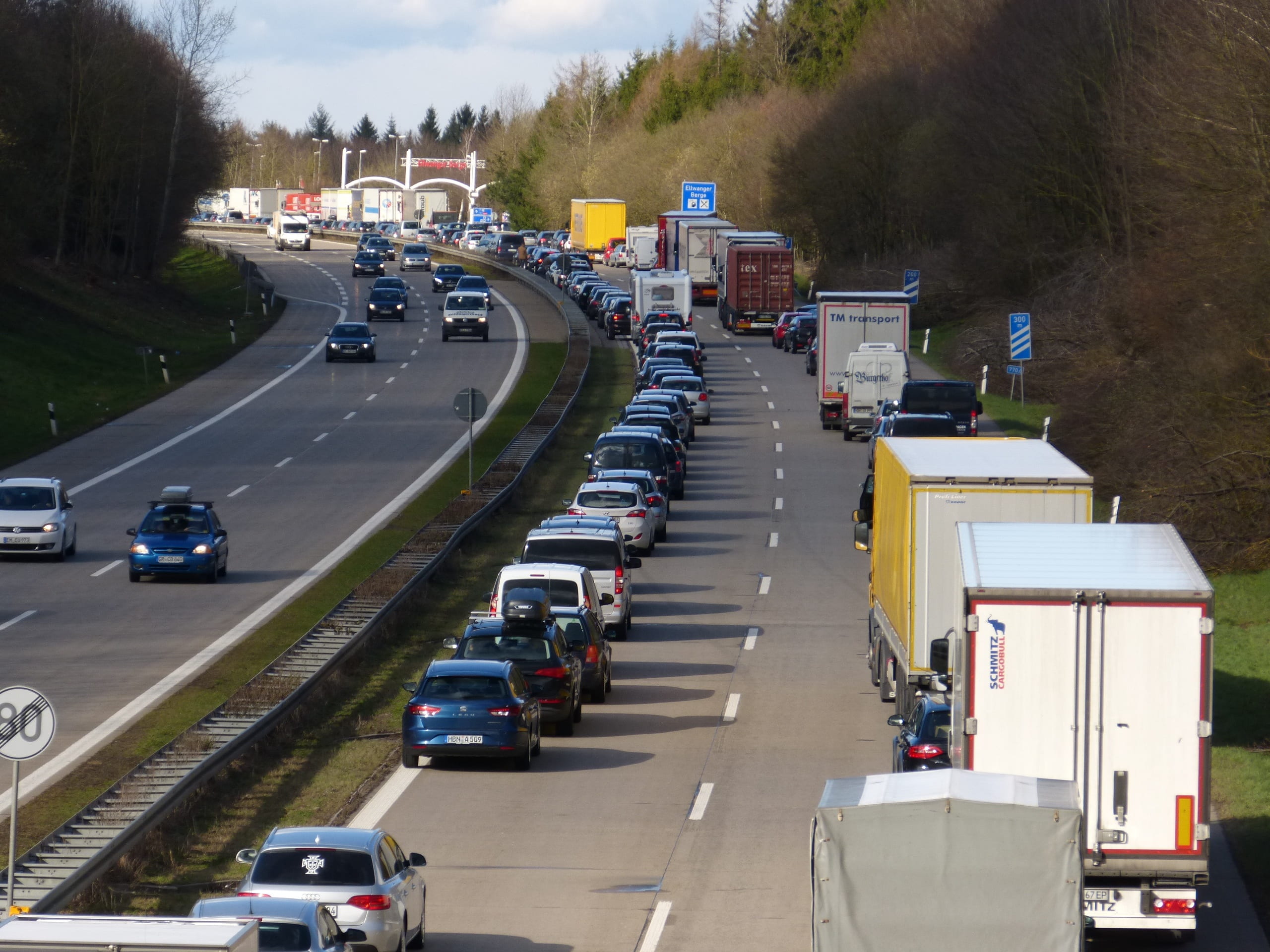 truck, transportation, pkw, tree, jam, plant, day, highway congestion, highway, backwater, outdoors, direction, traffic, auto, annoyingly, road, site, city, HD Wallpaper