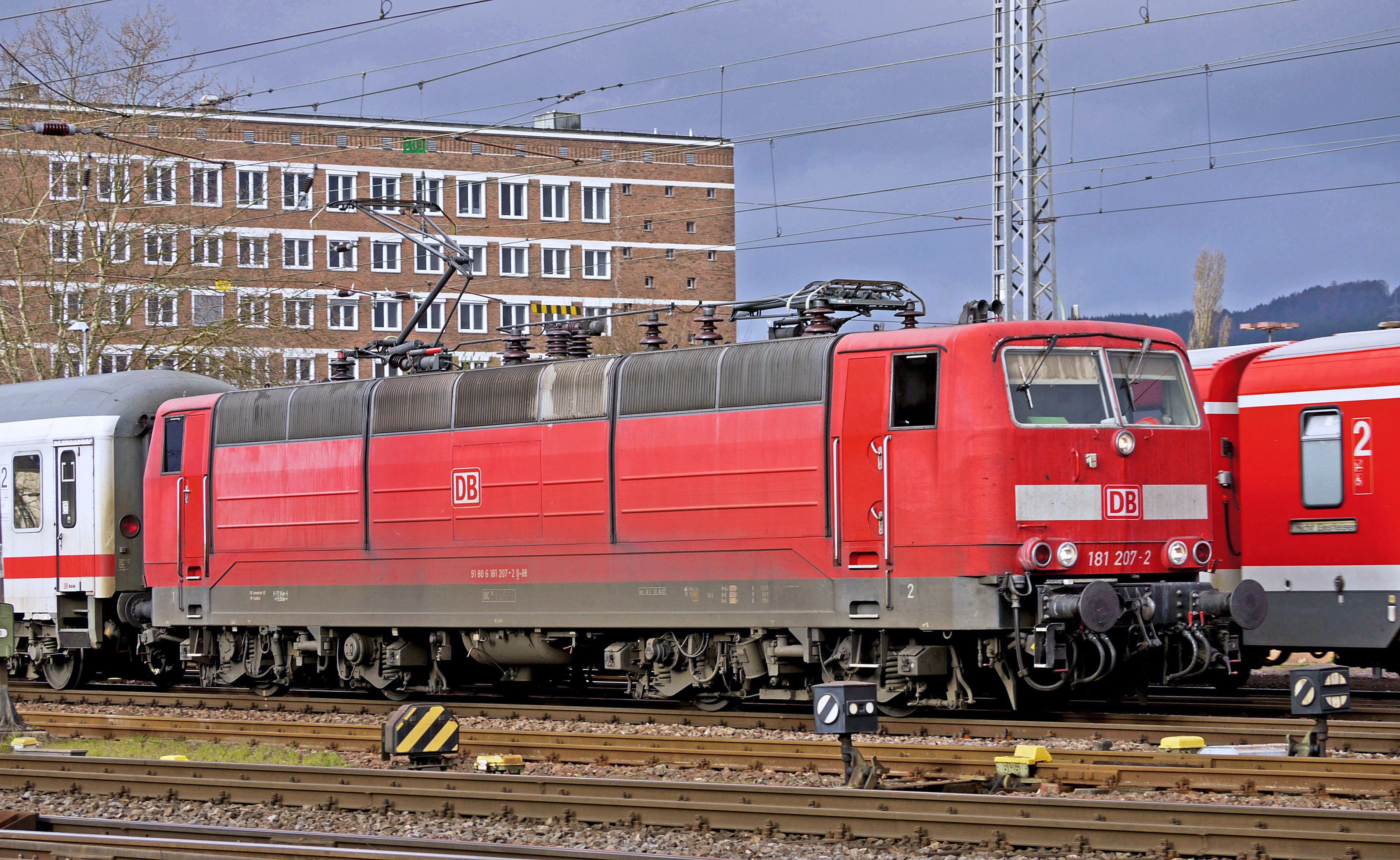 industry, rail transportation, train, mode of transportation, building exterior, built structure, br181, public transportation, business, two-system locomotive, HD Wallpaper