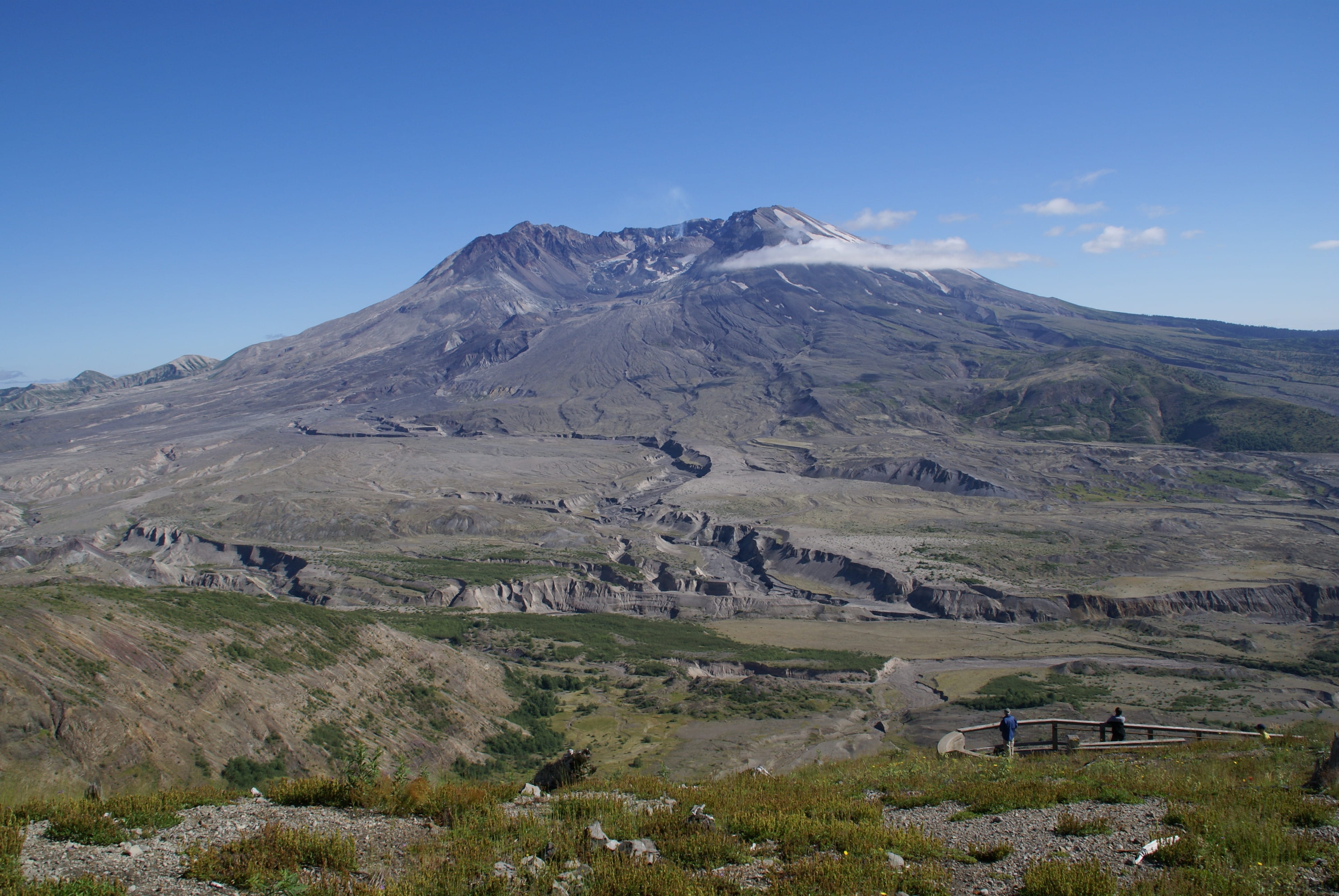 4K, lava, historic preservation, visitor, helens, travel destinations, travel, rock, grass, non-urban scene, cloud - sky, mountain range, lava dome, scenics - nature, HD Wallpaper