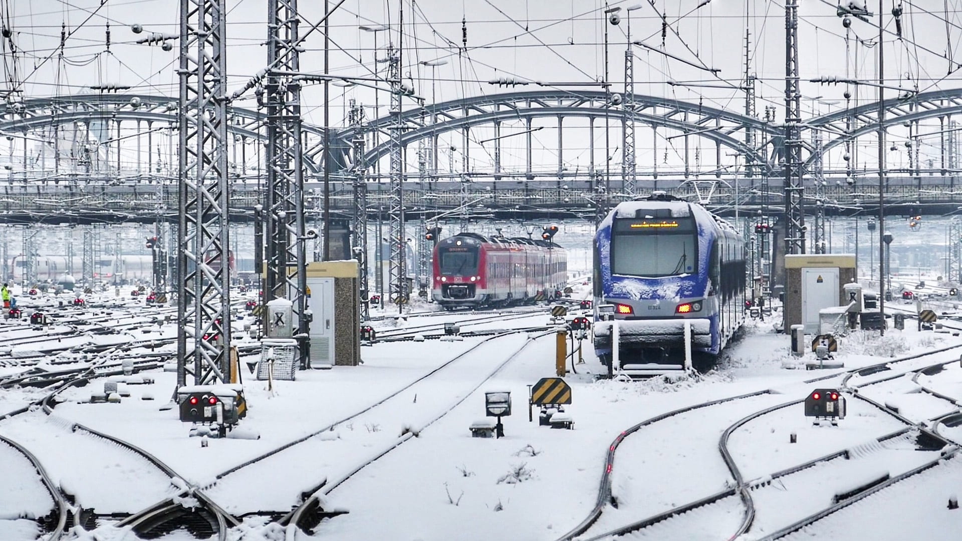 industry, rail transportation, catenary, cable, mode of transportation, electricity, technology, architecture, train, snow, travel, winter, train - vehicle, HD Wallpaper