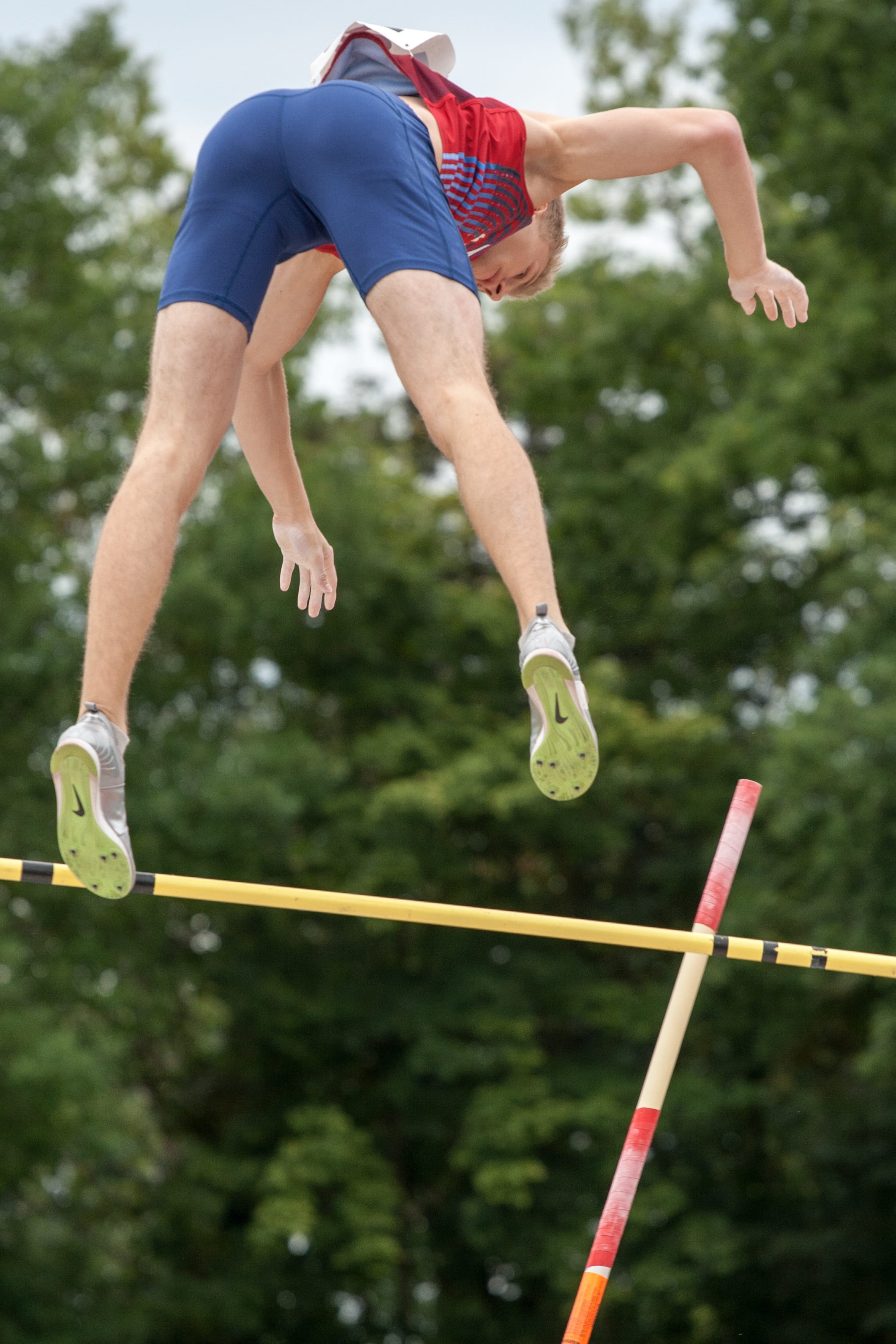 action, people, strength, exercising, human arm, healthy lifestyle, mid-Air, vitality, focus on foreground, competitive Sport, competition, 2K, one Person, Phone HD Wallpaper