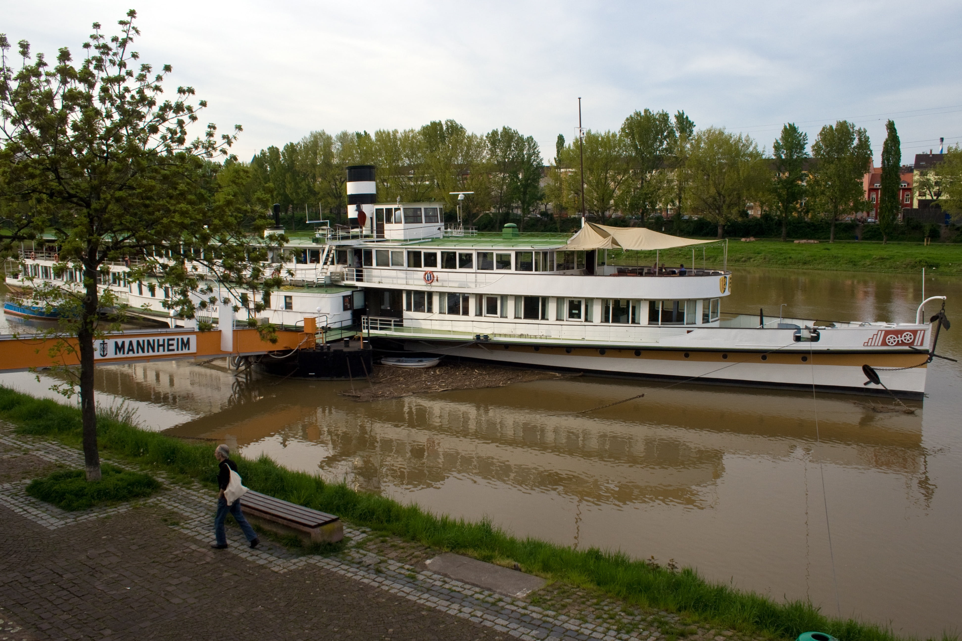 day, 4K, neckar, nature, mode of transportation, built structure, men, passenger craft, water, full length, sky, nautical vessel, transportation, tree, HD Wallpaper